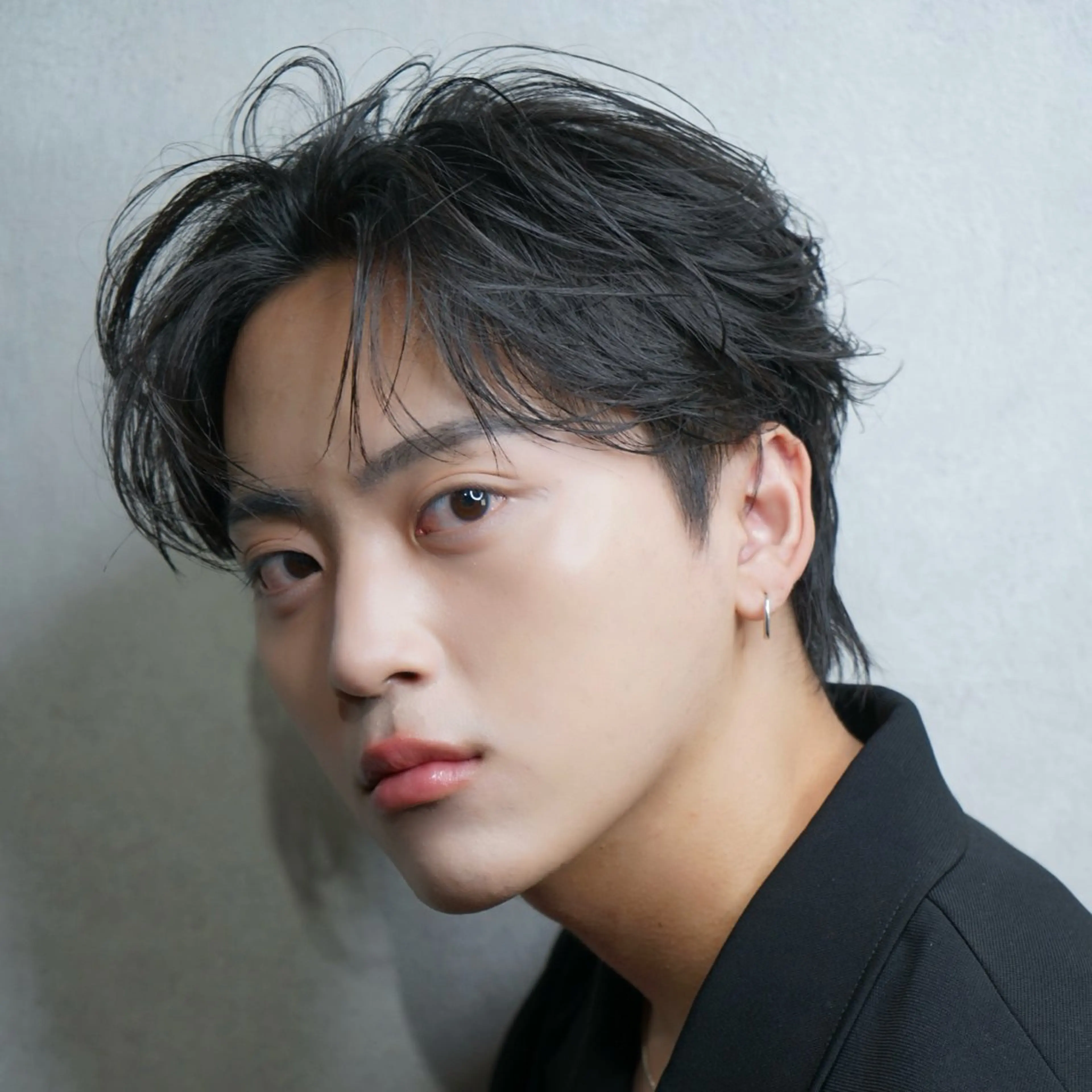 ショート パーマ メンズ フェザーパーマ メンズパーマ カット パーマ MEN'S HAIR BLEACHi 盛岡店所属・渡辺 賢明のヘアスタイル