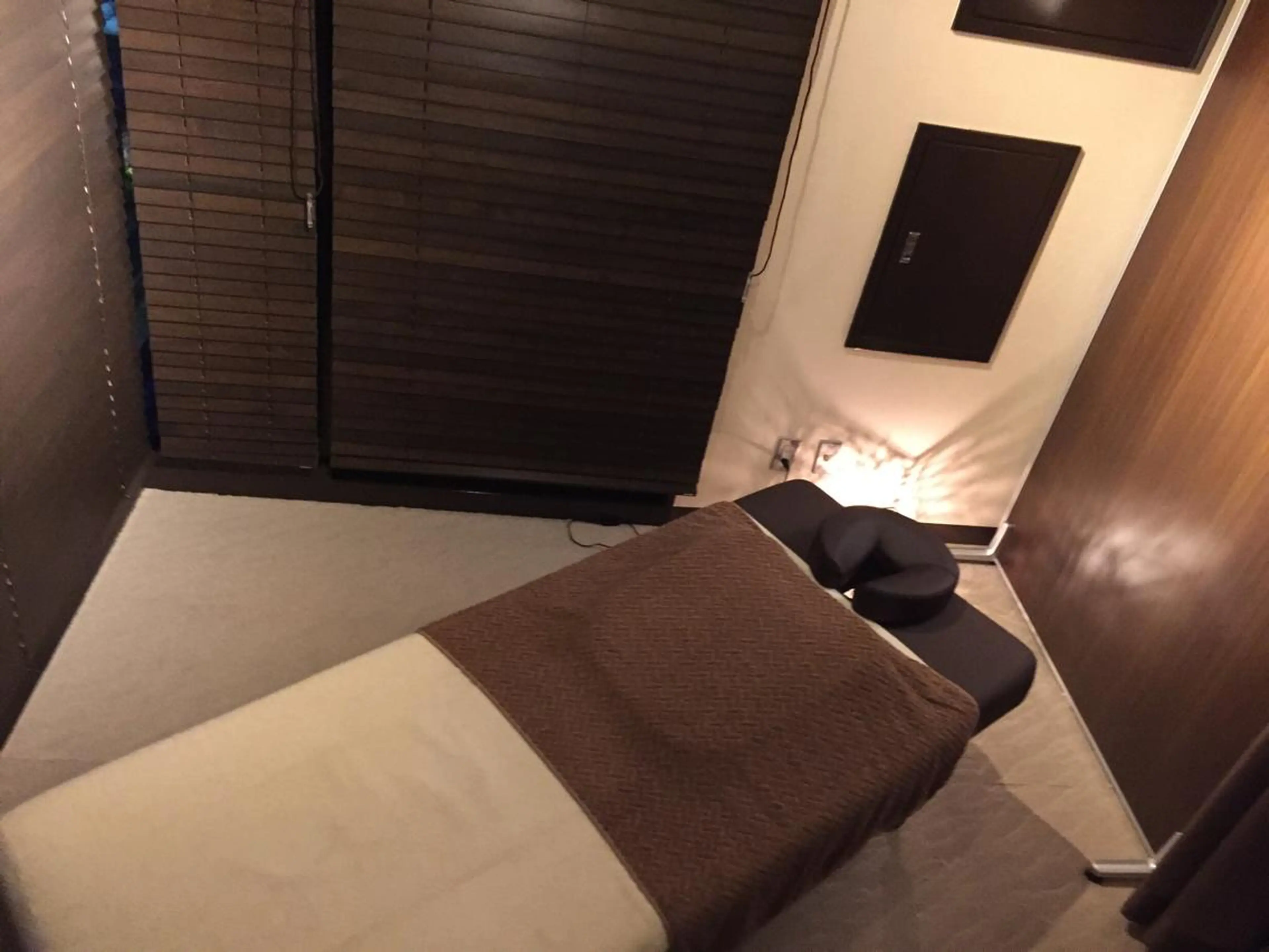 Acupuncture salon LINOA リノア鍼灸院所属・ヘッドスパ鍼/小顔鍼 EMS LINOAのエステ・リラクイメージ