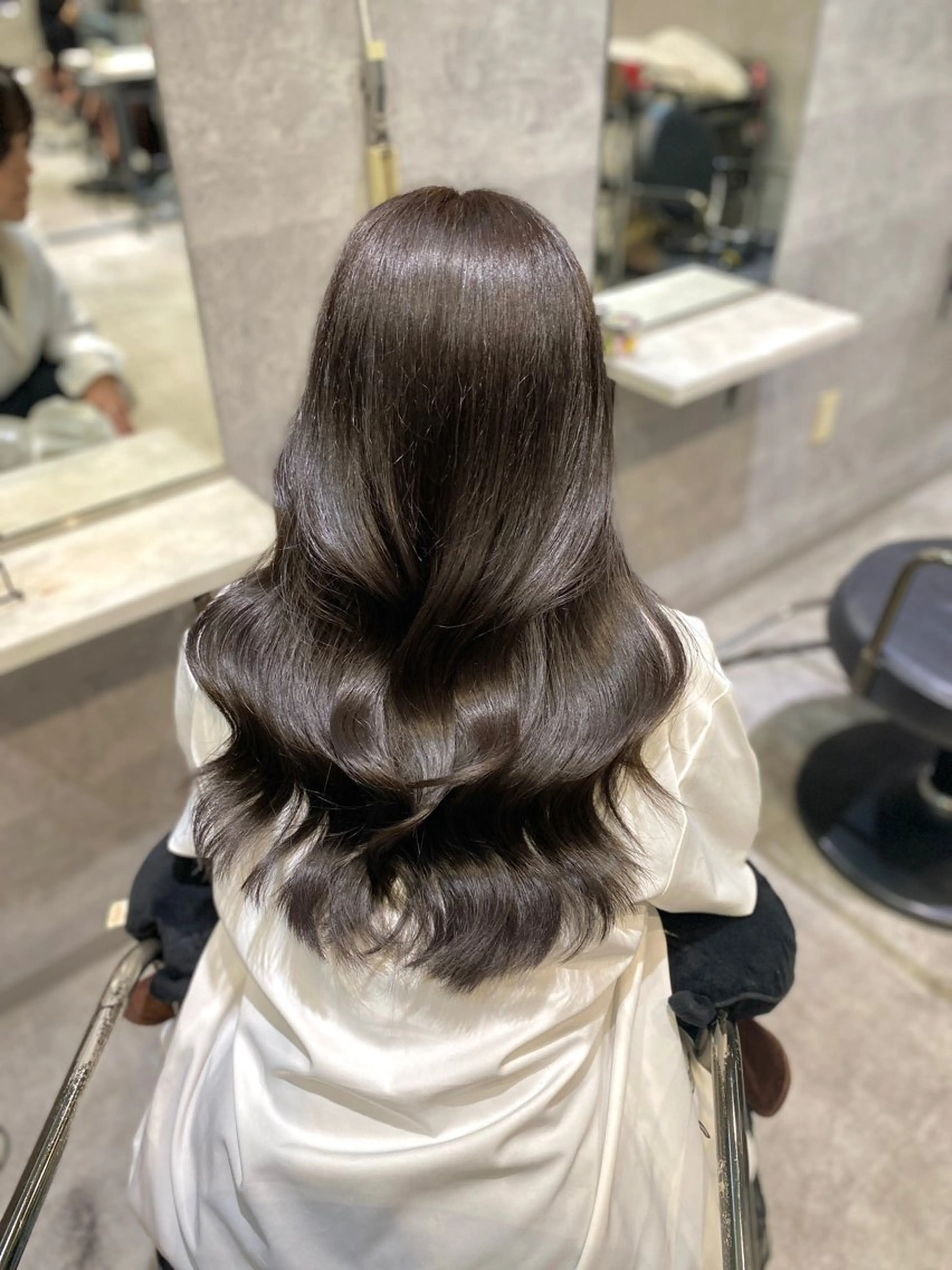 ロング レイヤーカット カット ヘアカラー _WHITE難波店[アンダーバーホワイト]所属・艶カラー/髪質改善 /韓国風/中村嘉秀のヘアスタイル