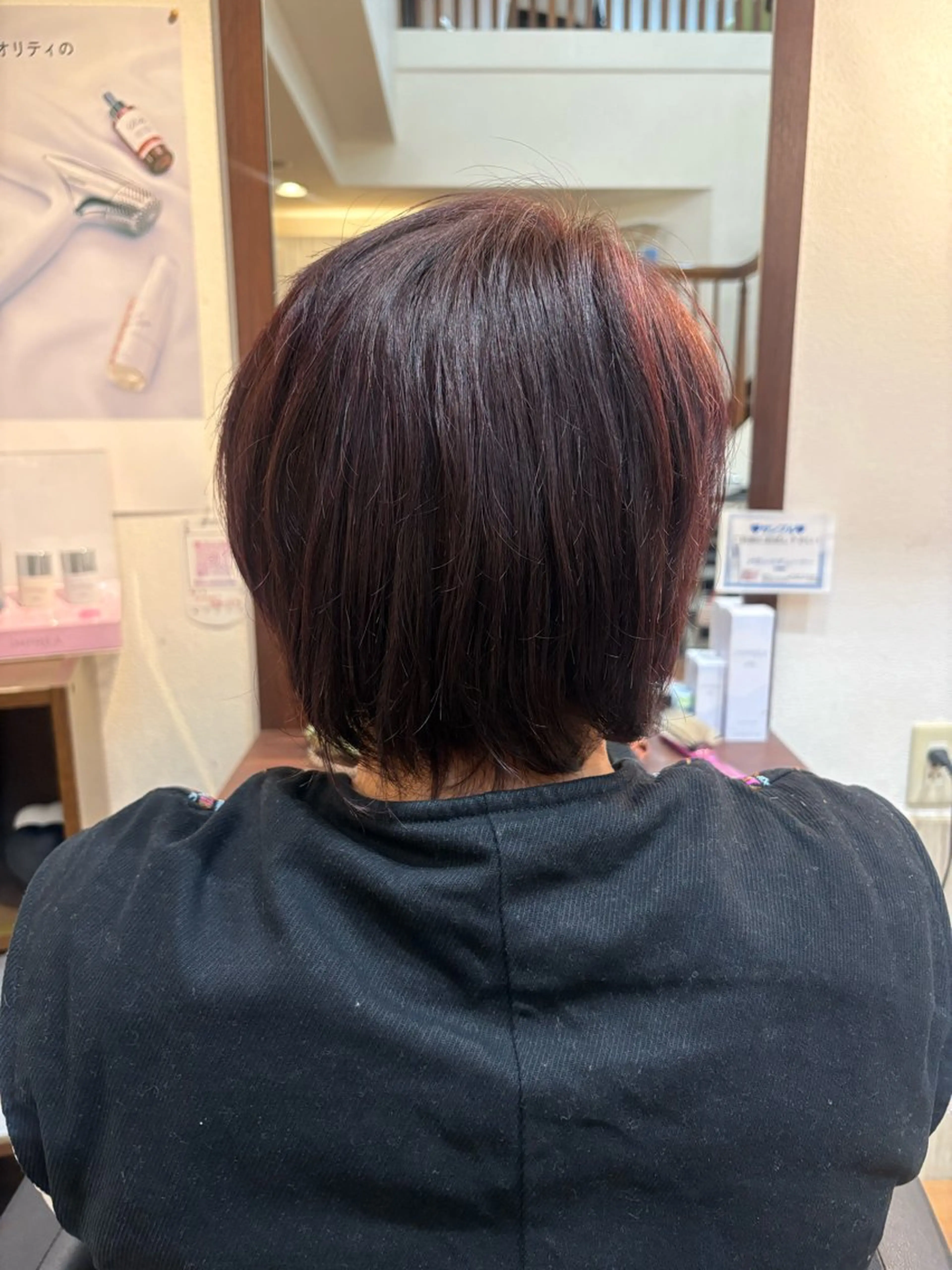 ショート MOLLASALON 浅香山店所属・髪質改善カラー 縮毛矯正🤍辻桃加のヘアスタイル