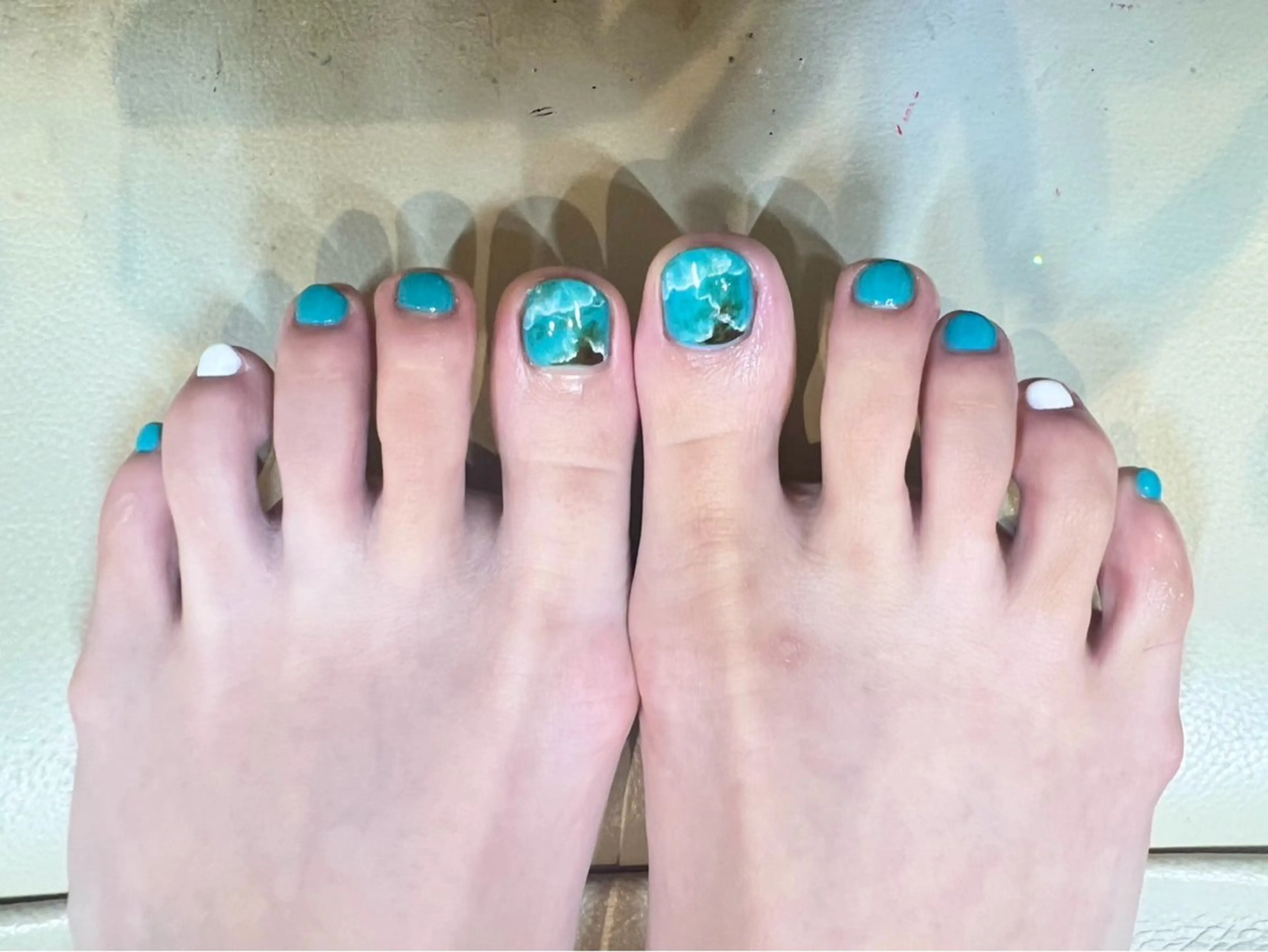 ネイル 二宮 朋美のネイルデザイン