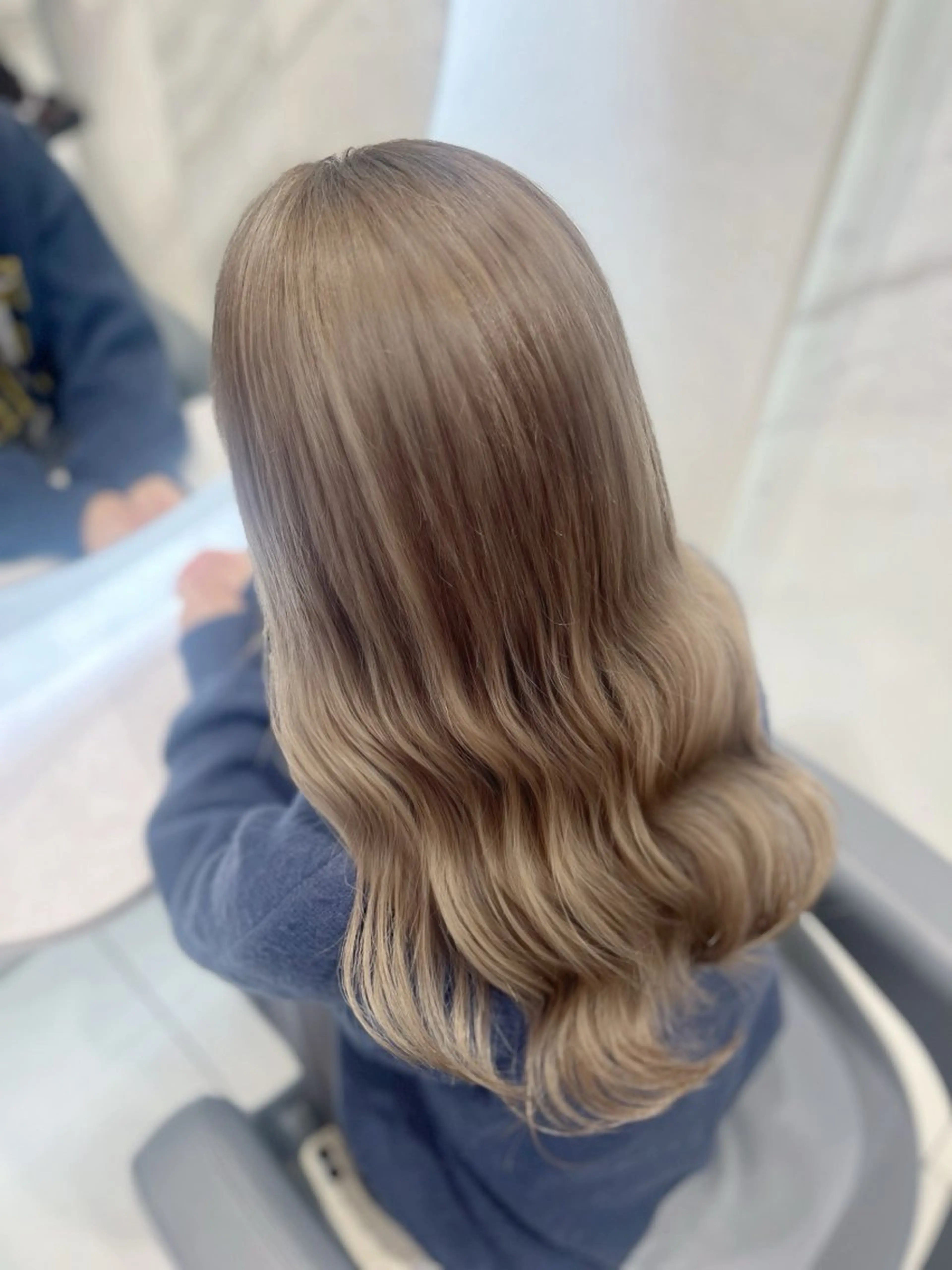 ロング カラー ベージュカラー ミルクティーベージュ ヘアカラー Haru /暖色🍒 /髪質改善のヘアスタイル