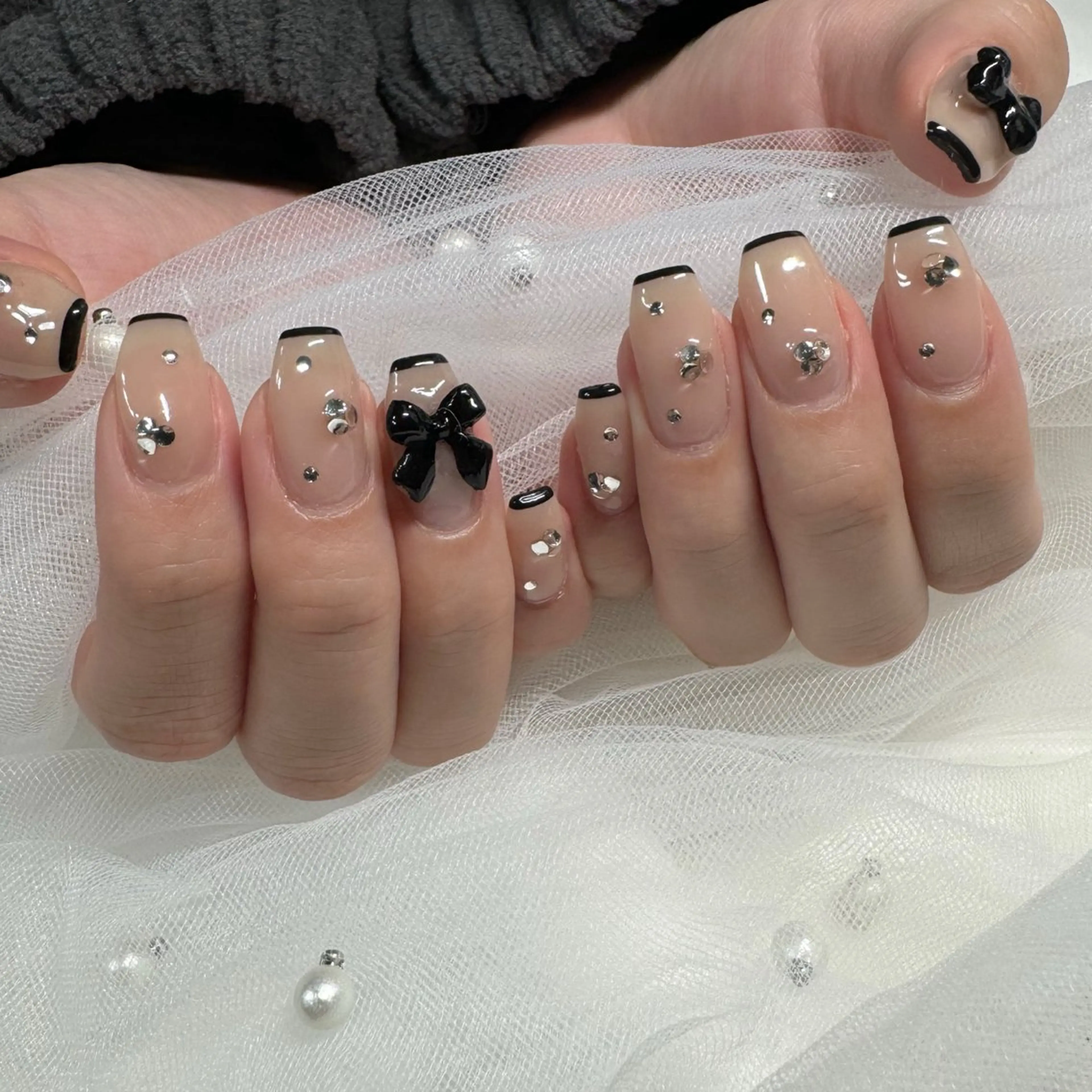 ネイル リボン 東 千夏のネイルデザイン