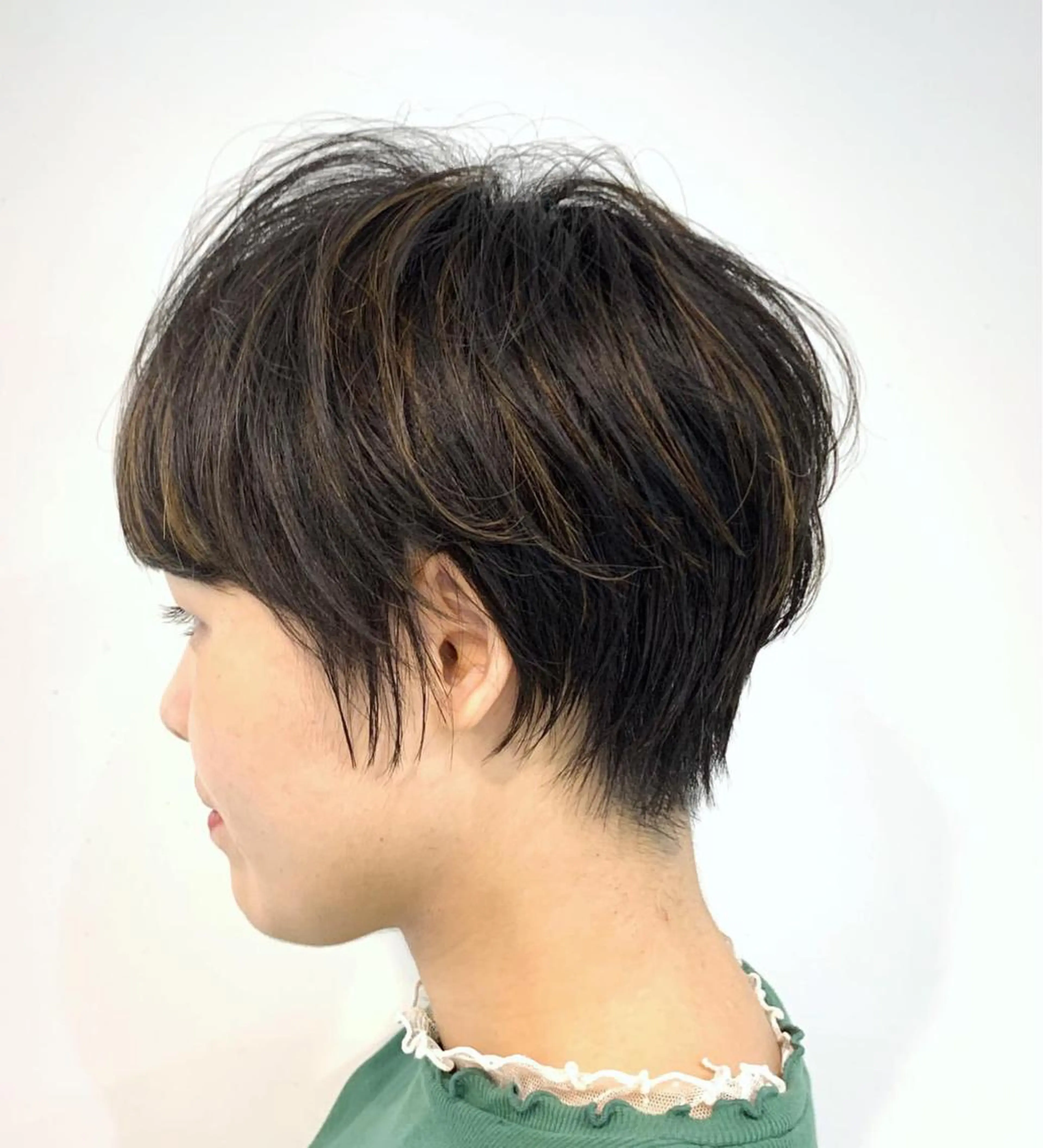 ショート カラー パーマ ハイライトカラー ハイライト ショートヘア salon m ni サロンマーニ所属・久保田 一のヘアスタイル