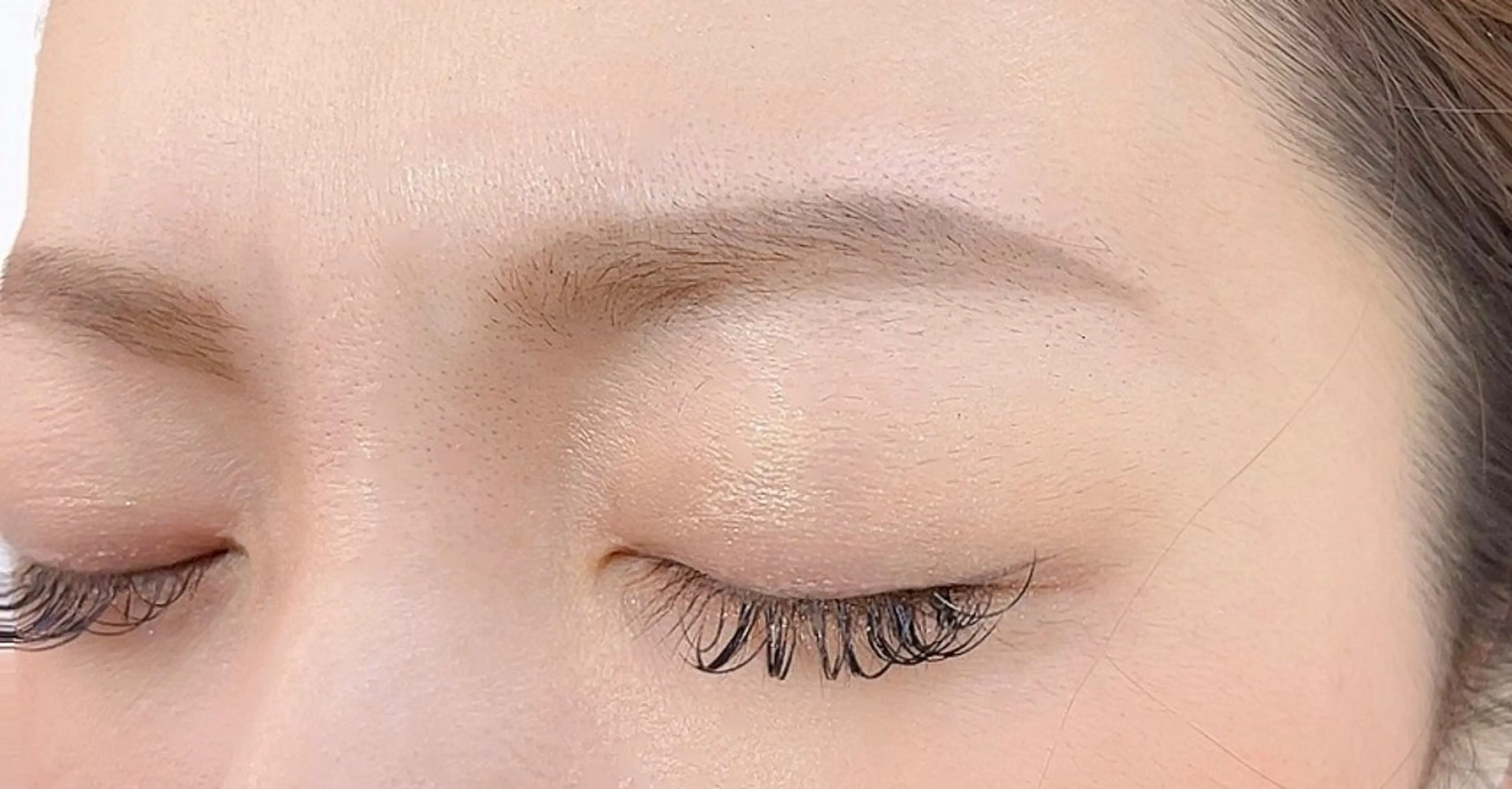 アイブロウ 眉毛ワックス脱毛 eyerashsalon BIONAS所属・BIONAS 小泉のマツエク・マツパデザイン