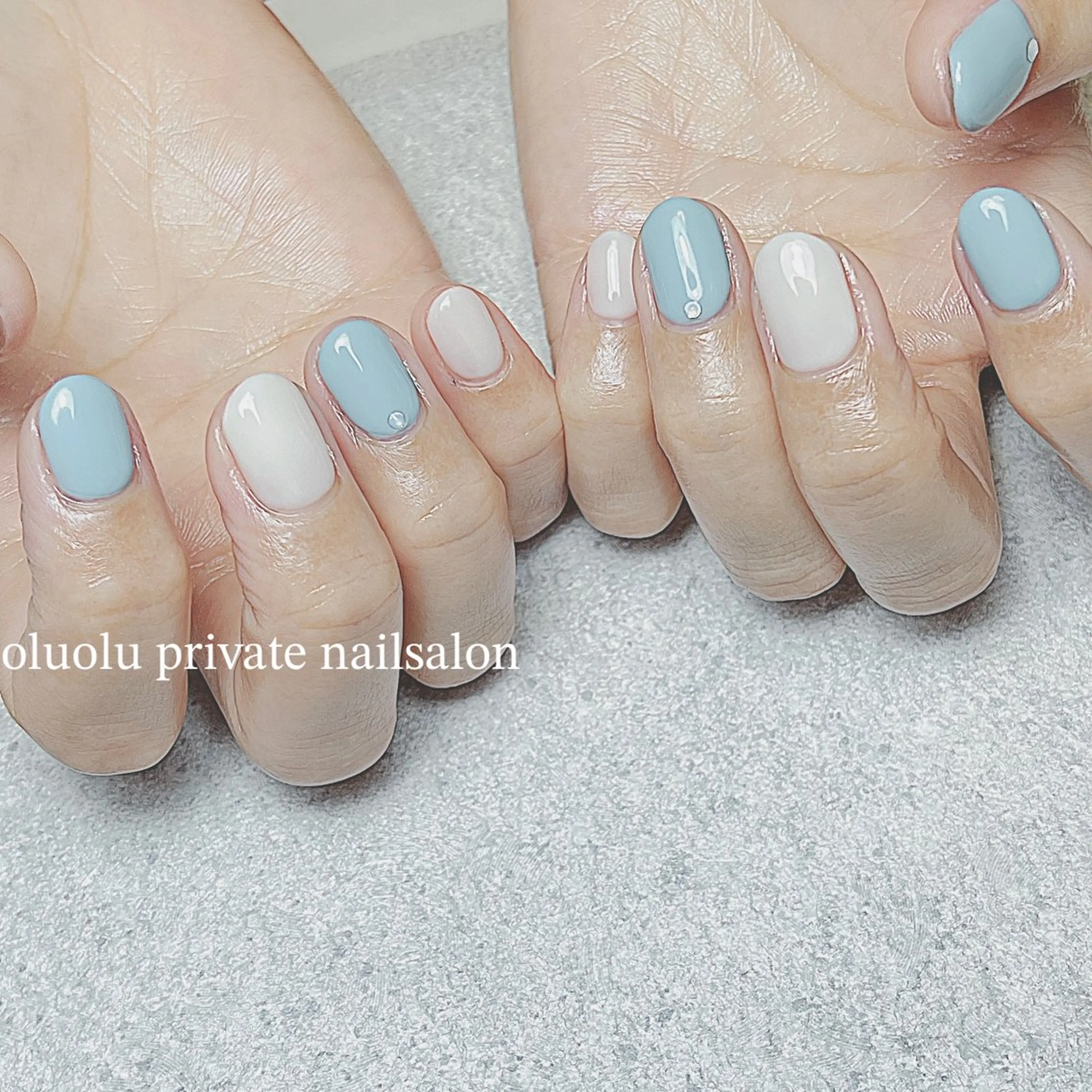 ネイル アートネイル フットネイル ジェルネイル 水色 ニュアンスネイル ハンドネイル 大村 紬華のネイルデザイン
