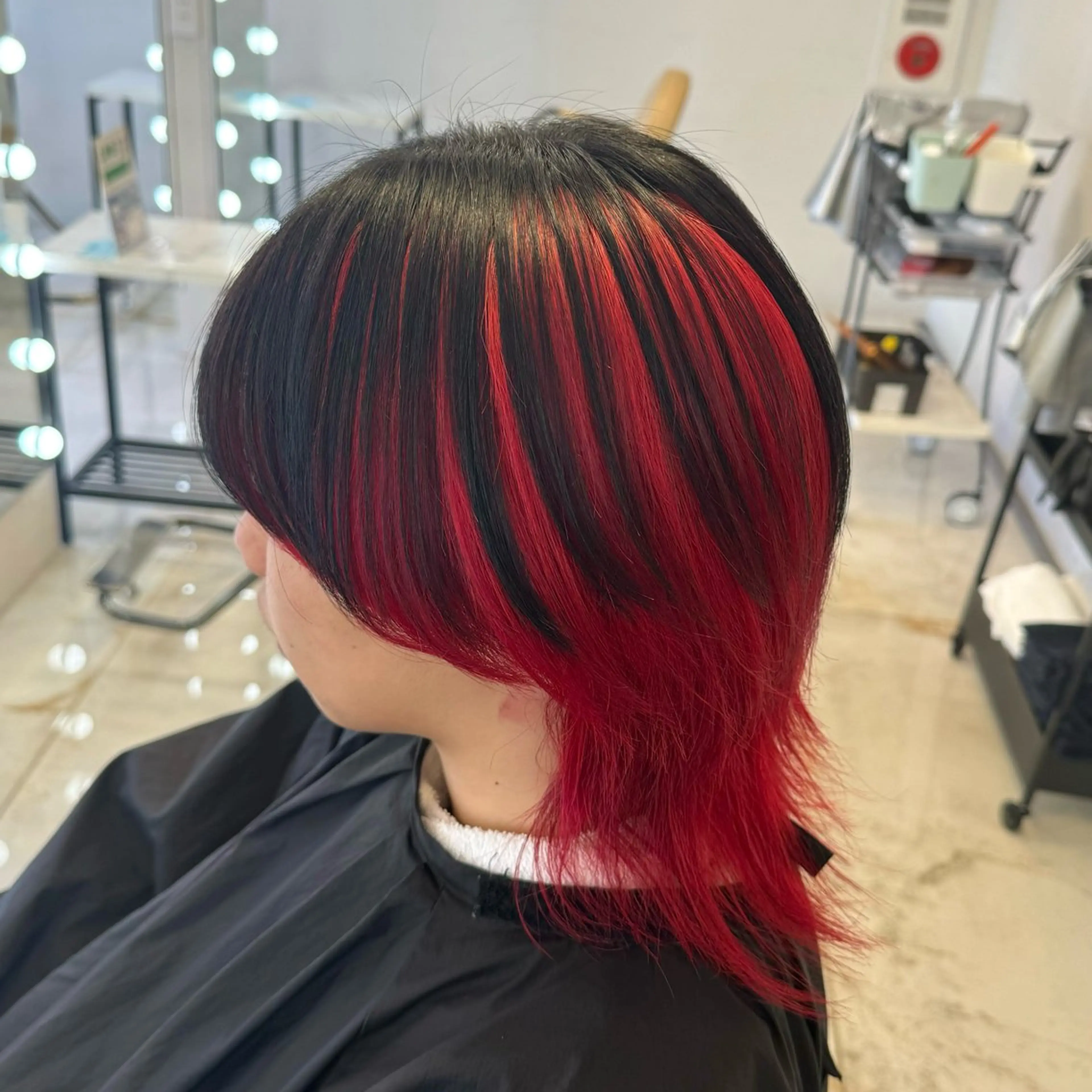 ミディアム SHIN レイヤー‪‪カットのヘアスタイル