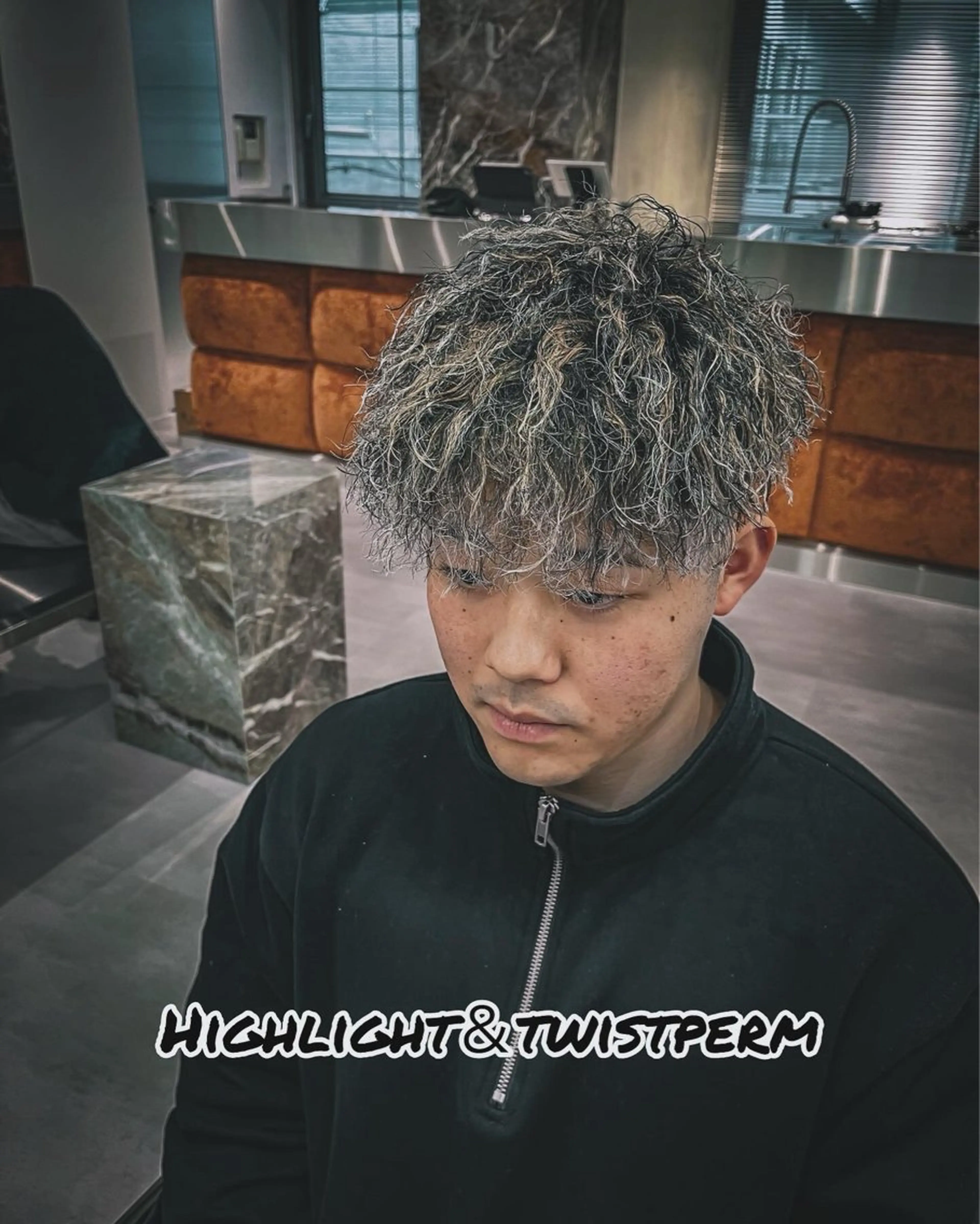 ショート パーマ メンズ soen所属・⚡メンズパーマフ ェードカットTomyのヘアスタイル