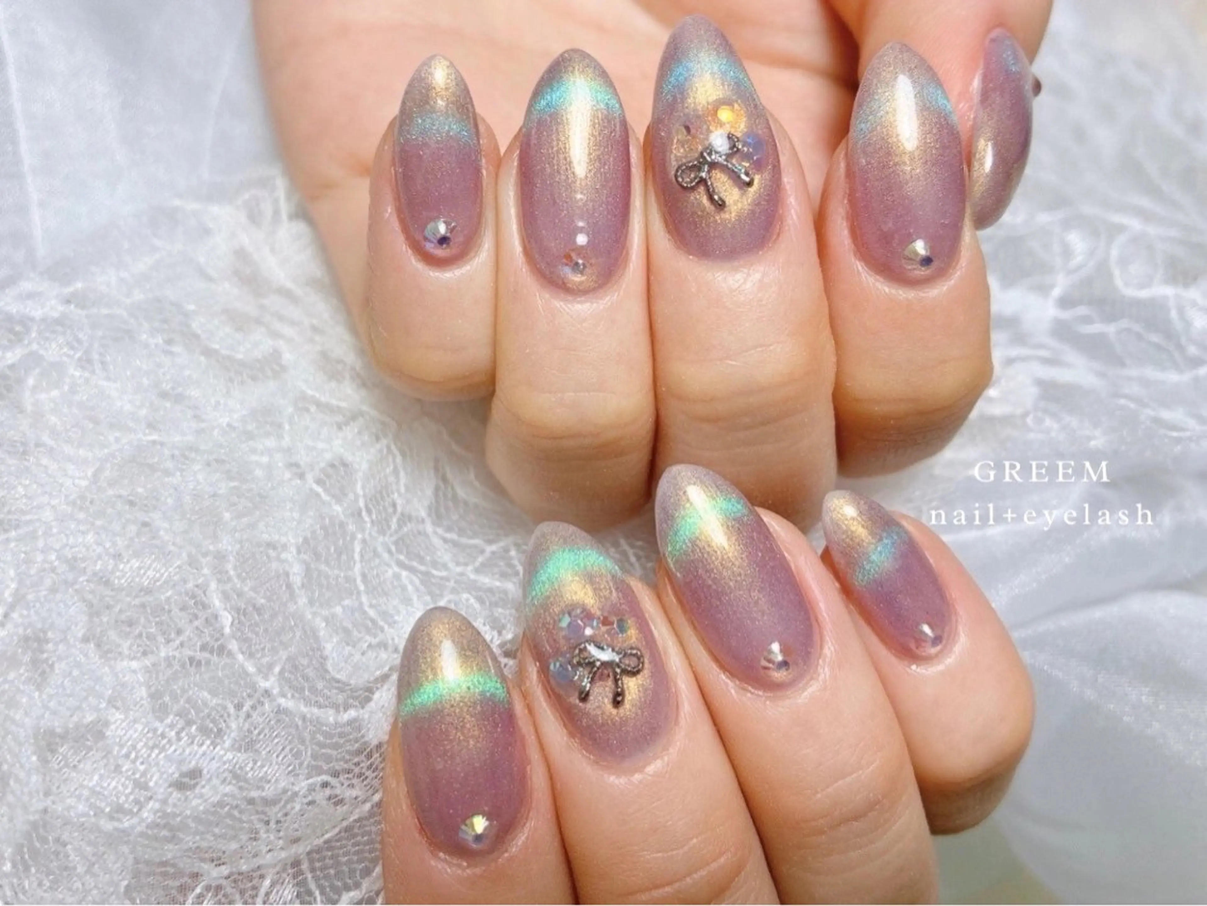 ネイル オーロラネイル ハンドネイル GREEM グリームのネイルデザイン