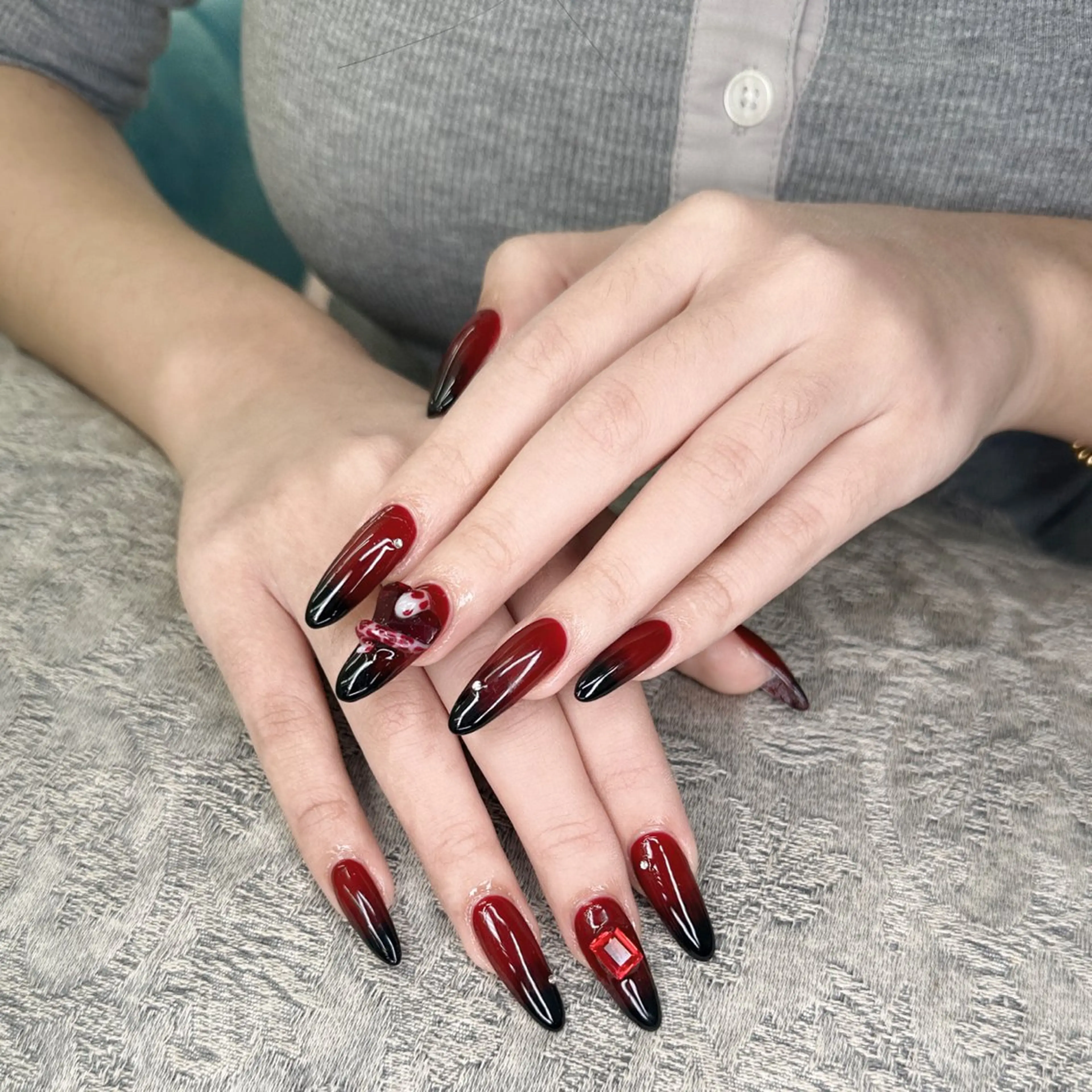 ネイル U+ネイルサロン所属・shan. sのネイルデザイン