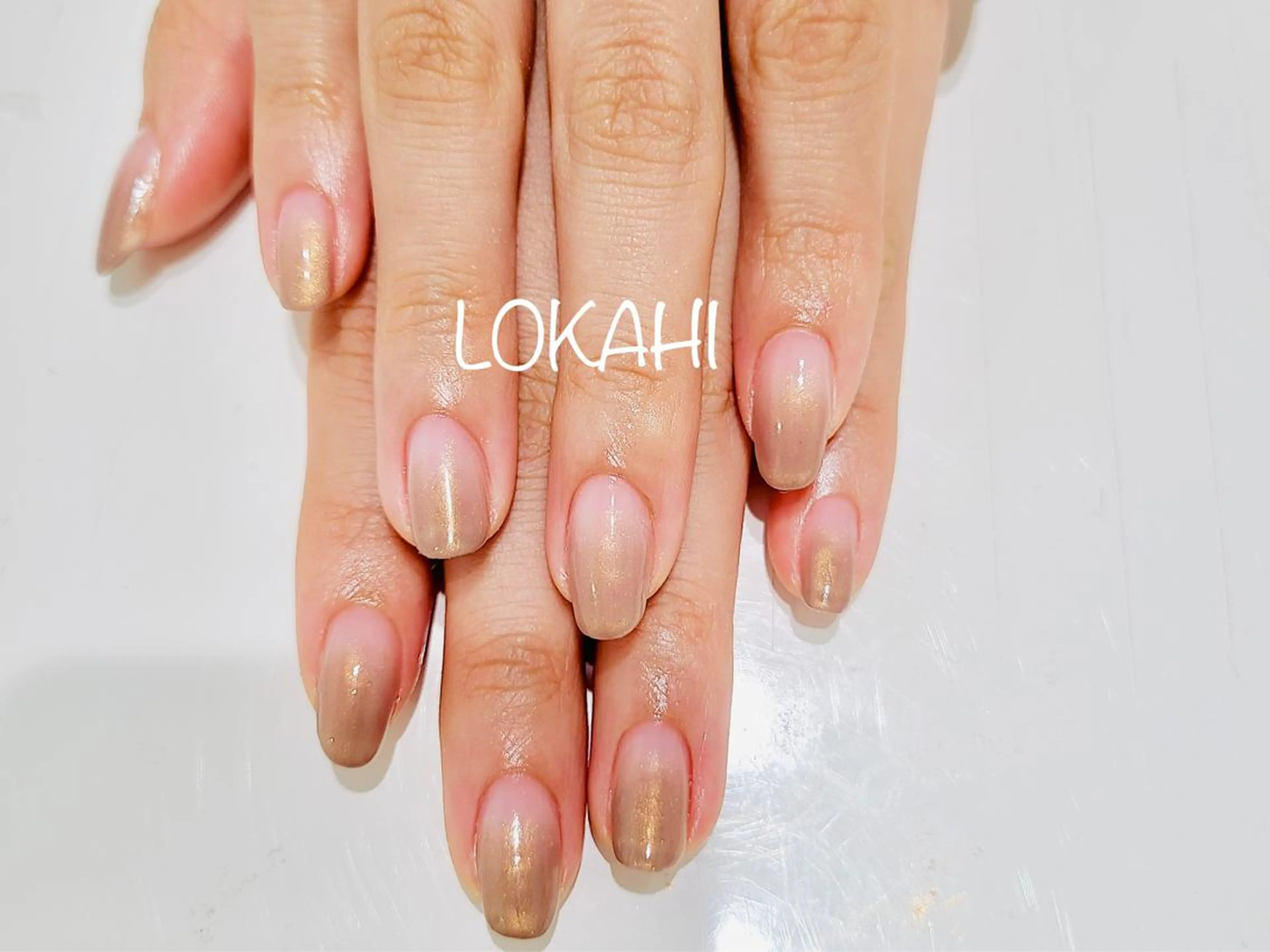 ネイル 13日3980円‼️ マグもデザインも◎のネイルデザイン