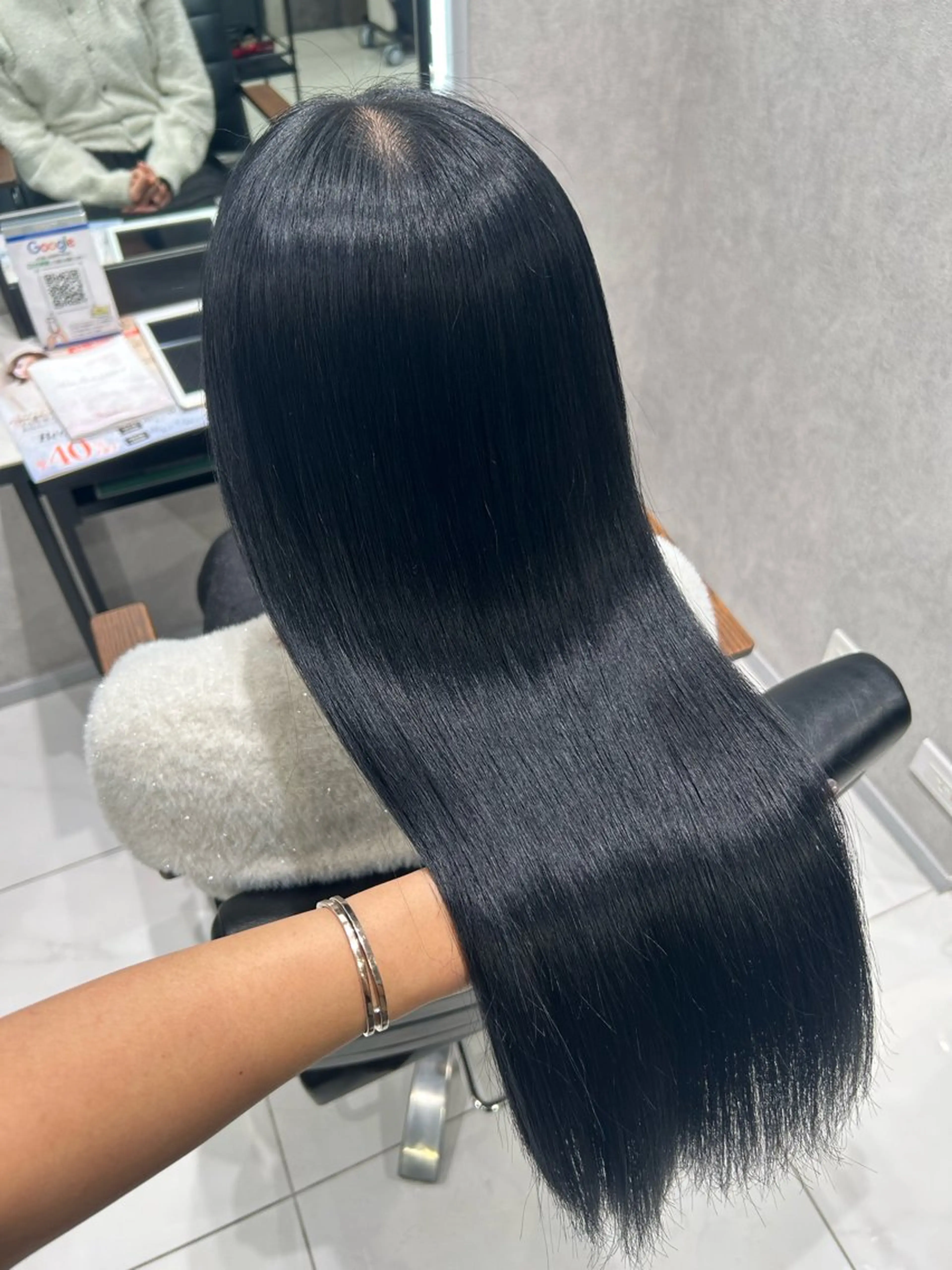 カラー 黒髪 ブルーカラー ブルーブラック ヘアカラー トリートメント 透明感カラー💙 束感まつげ🪼海月のヘアスタイル