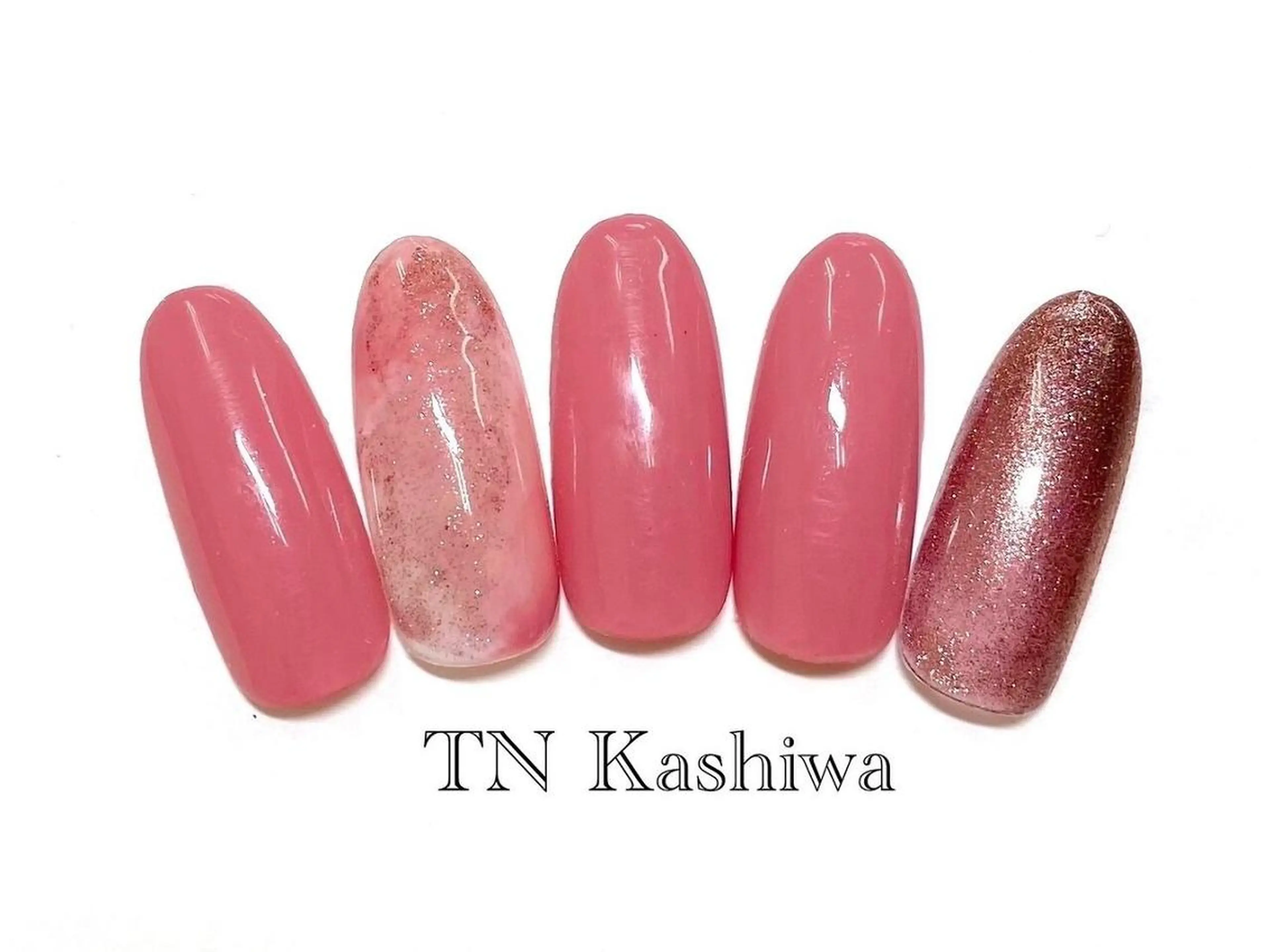 ネイル 橋立 亜美のネイルデザイン