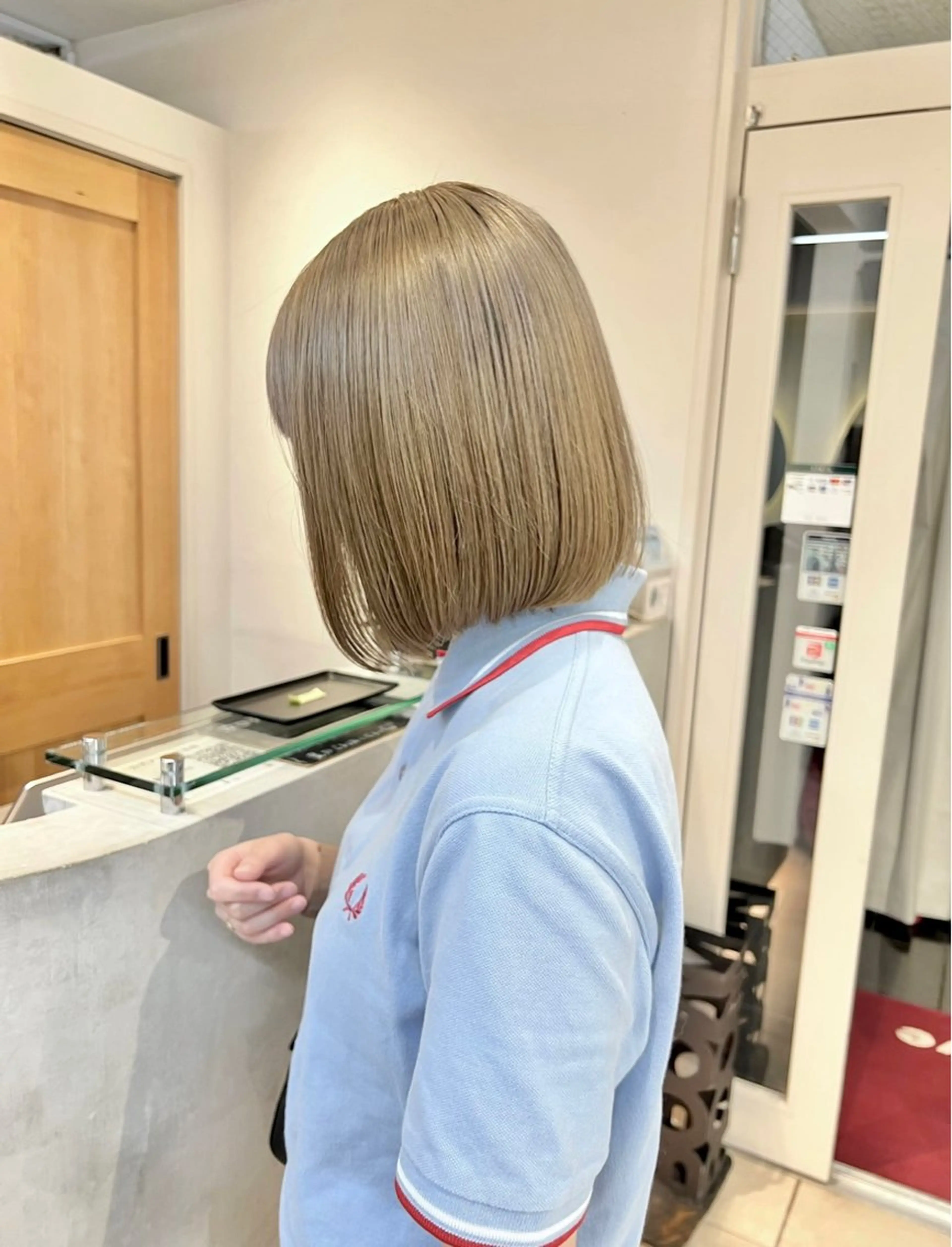 ショート センターパート /ニュアンスパーマのヘアスタイル