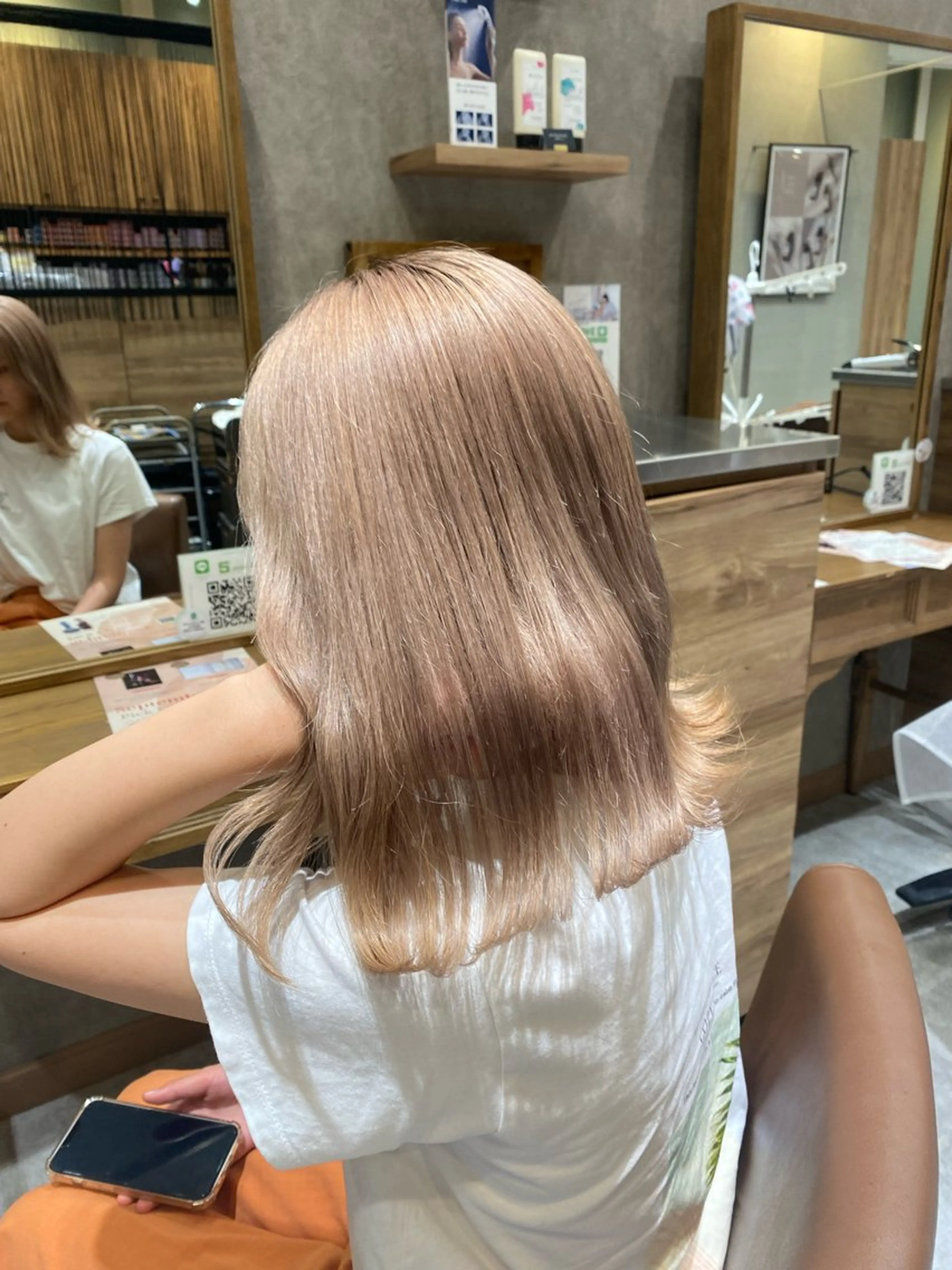 ミディアム カラー カット ヘアカラー 髙橋 怜司のヘアスタイル