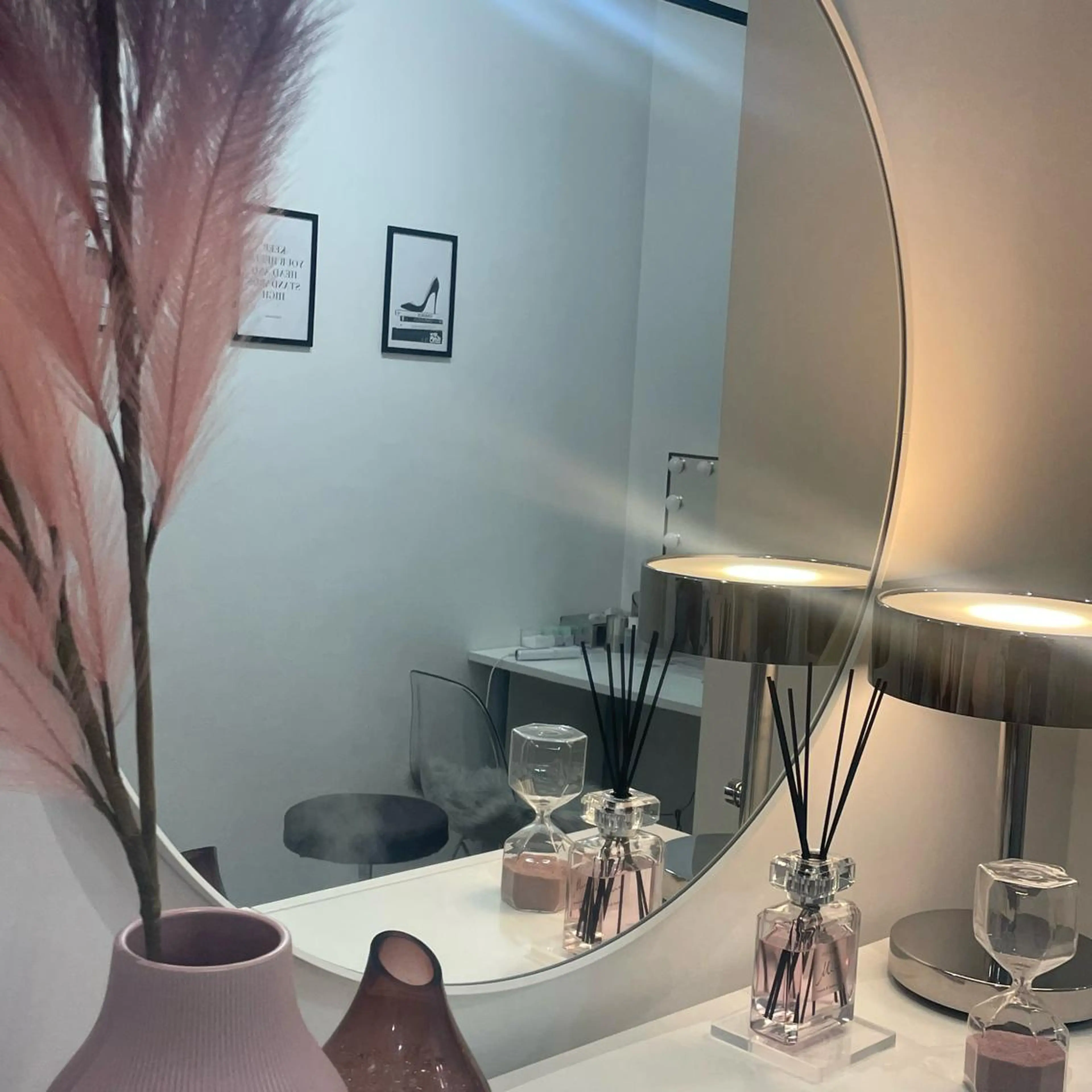 SecretBelle梅田北店所属・eye/blow 梅田店momoのマツエク・マツパデザイン