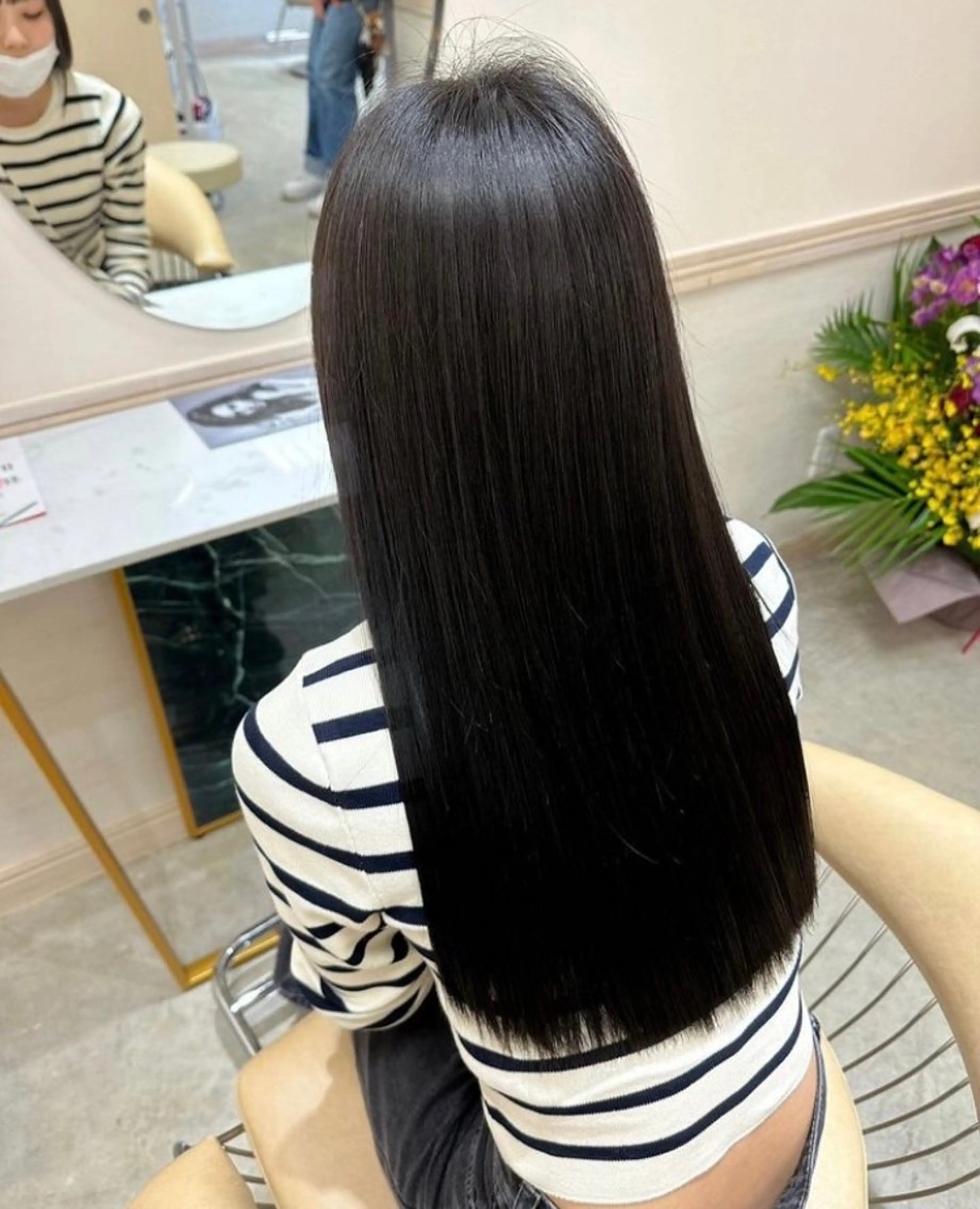 ロング ❤️ブリーチなし💚 ダブルカラー平野実花のヘアスタイル