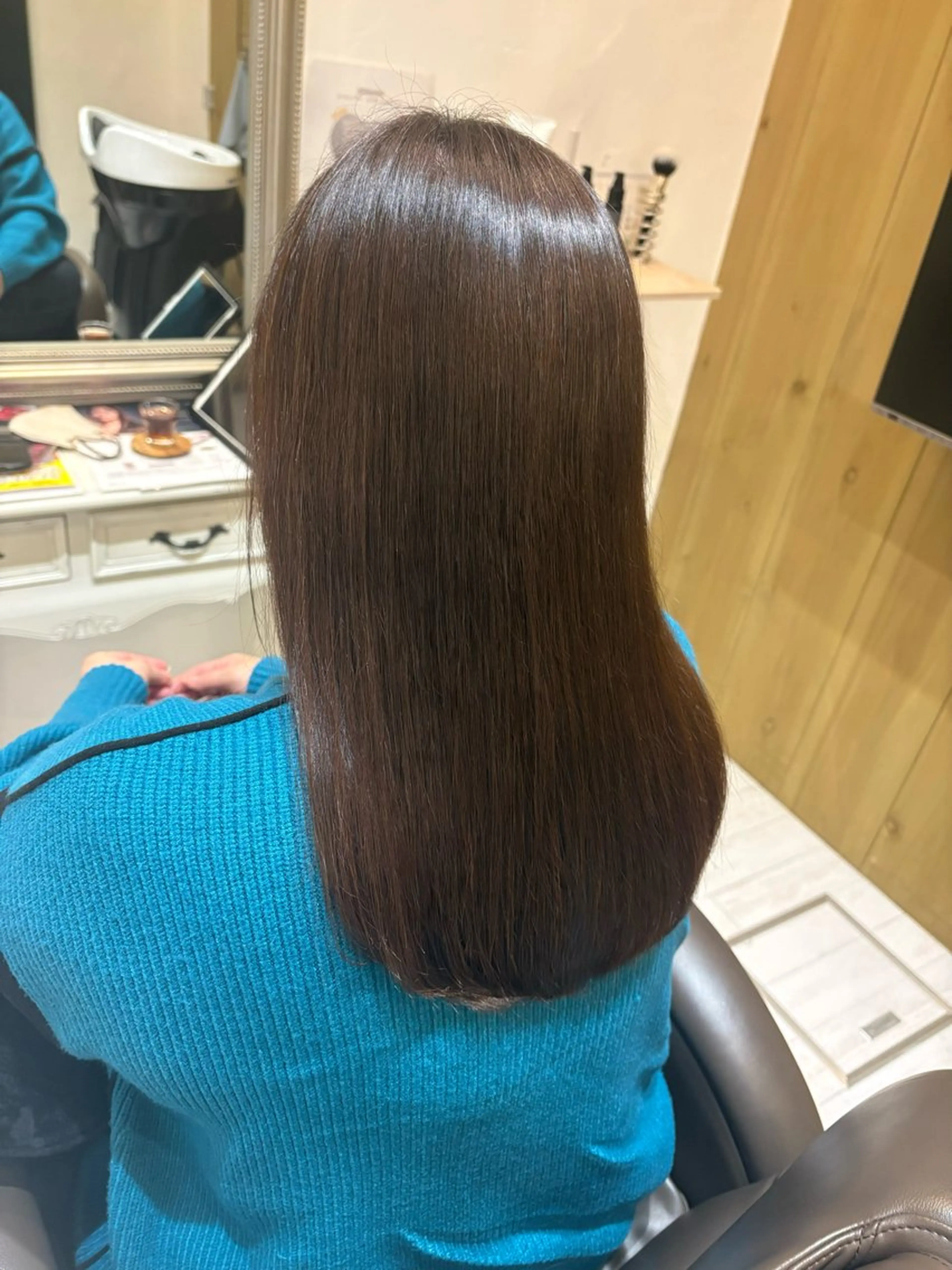セミロング 髪質改善 縮毛矯正 トリートメント カット ヘアカラー トリートメント ヘッドスパ 艶髪/髪質改善‎🤍 重野真心🫧のヘアスタイル