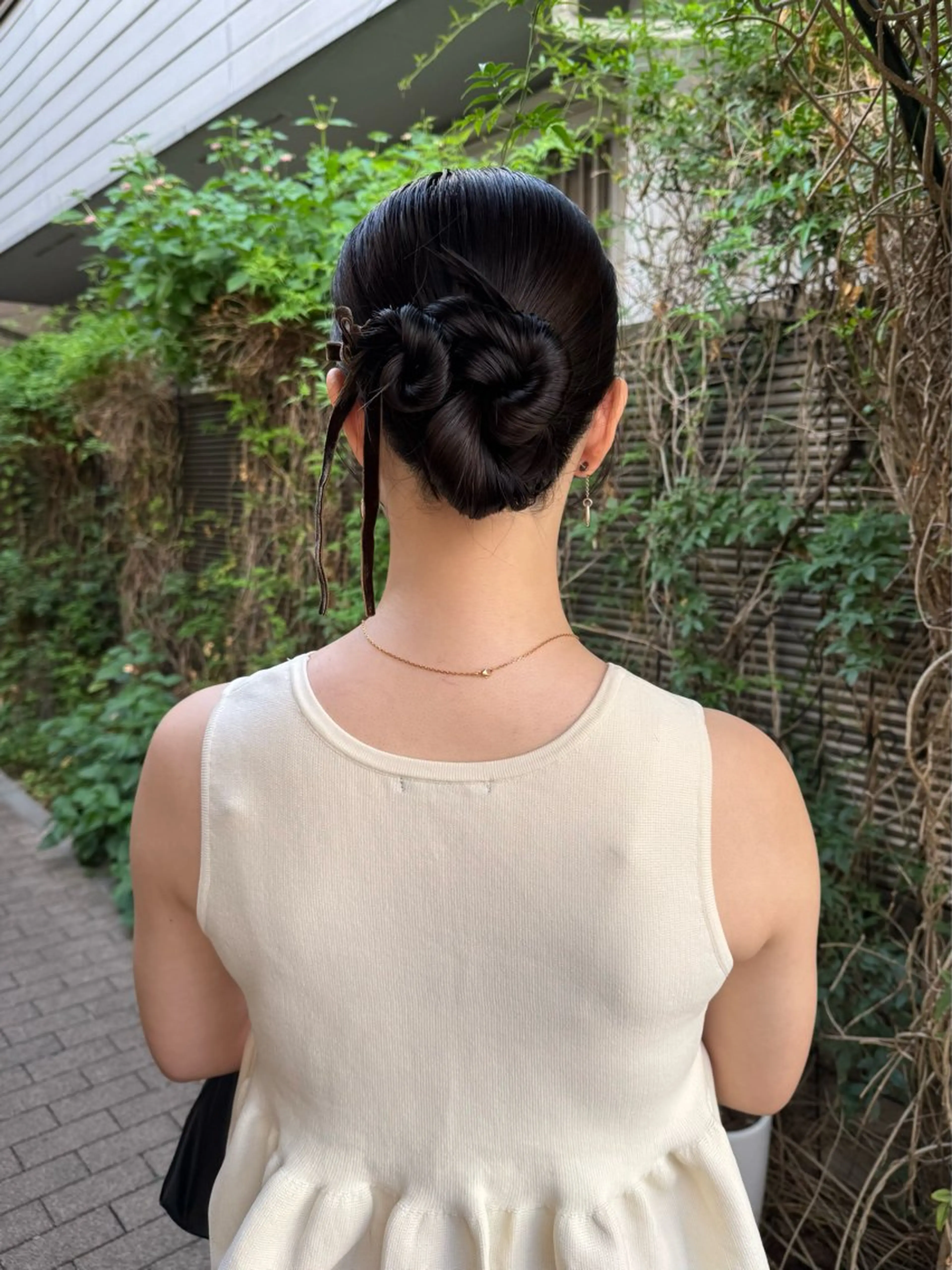 ロング カラー ヘアアレンジ 結婚式・ブライダル ヘアセット mina 🌷のヘアスタイル