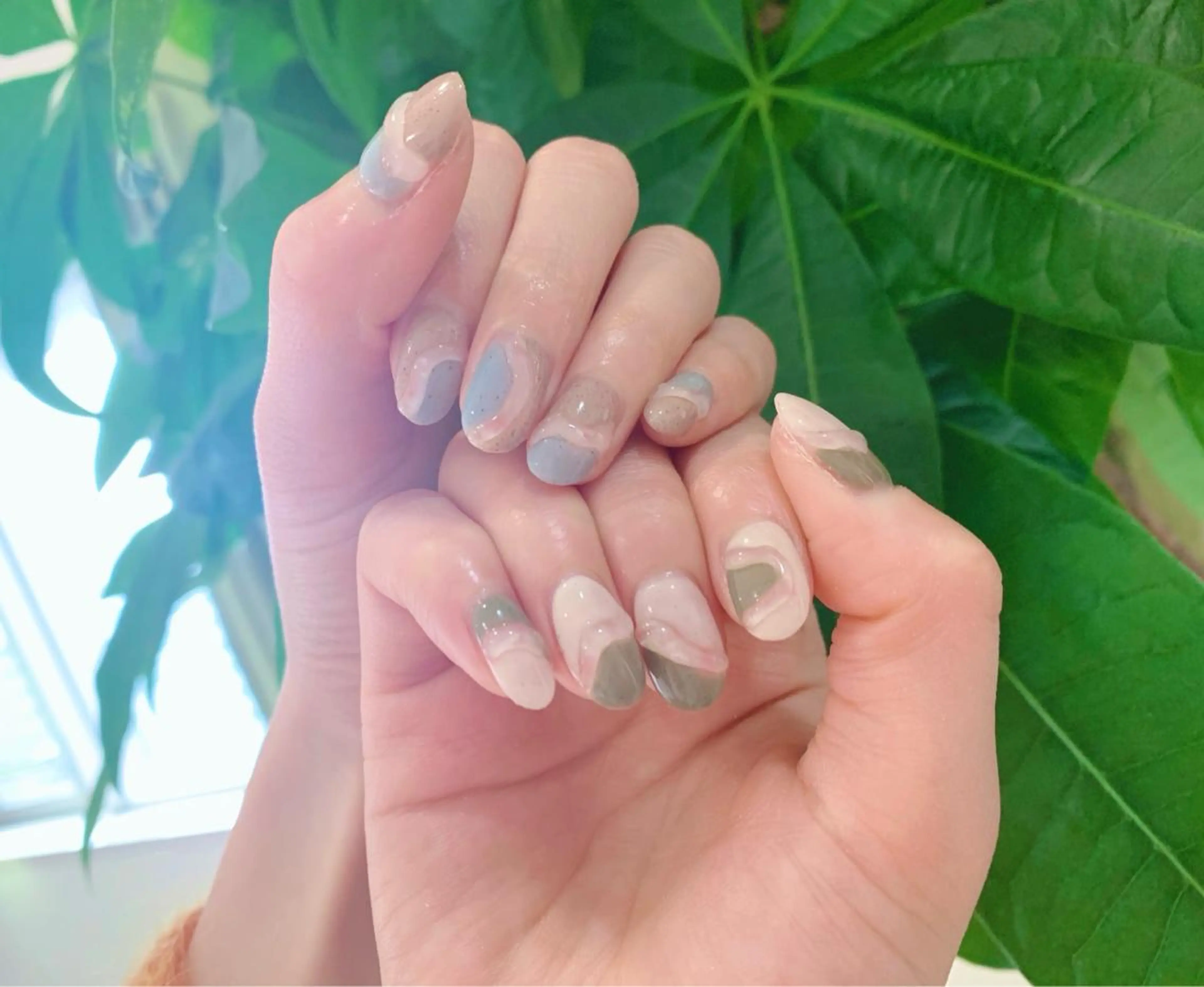 カラー ネイル ハンドネイル Cozy_ ilumのネイルデザイン