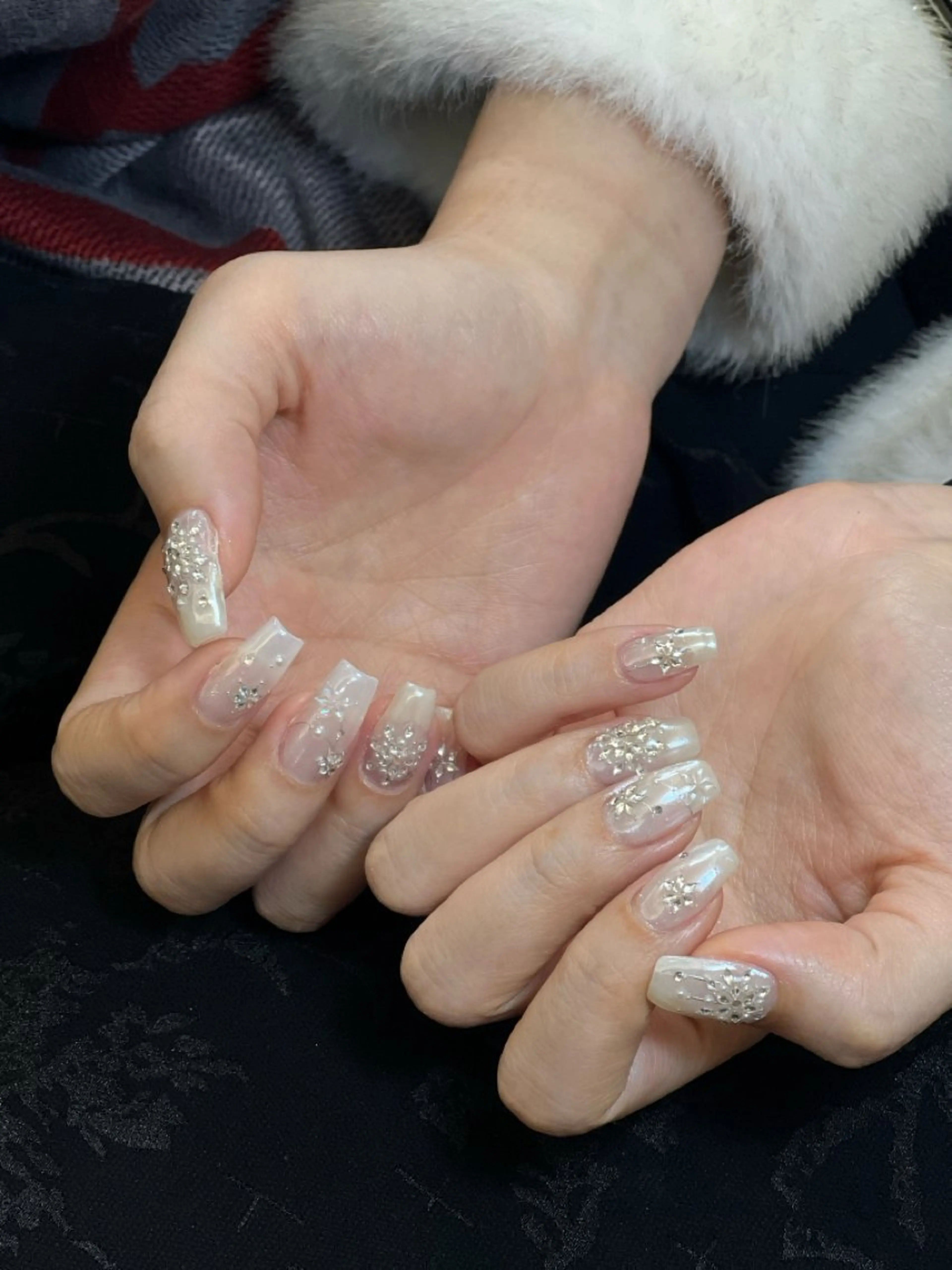 メンズ ネイル アートネイル フレンチネイル ジェルネイル キラキラネイル パラジェル ハンドネイル Bloom スカルプ専門店のネイルデザイン