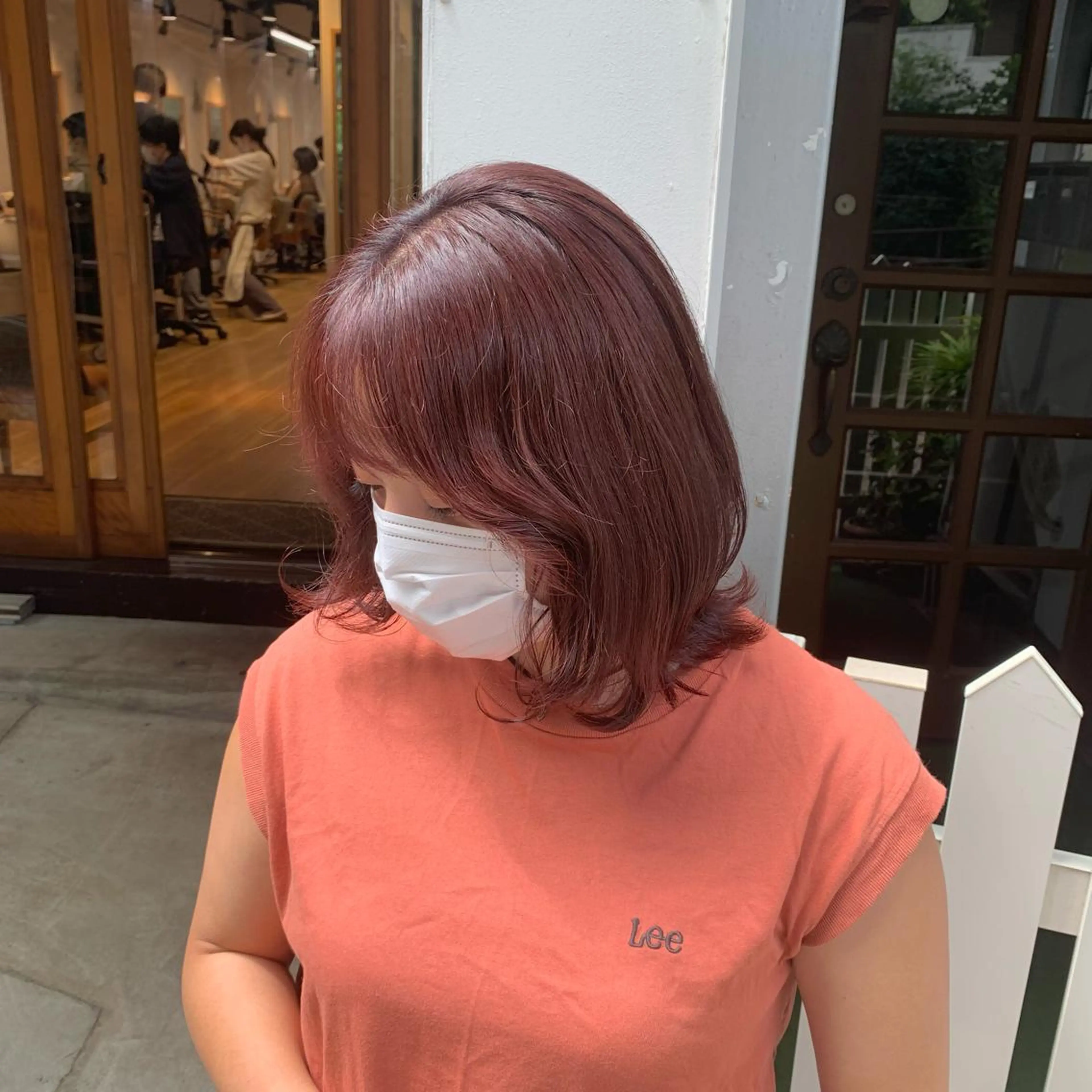 ミディアム ピンクブラウン カット ヘアカラー トリートメント little 小濱彰太のヘアスタイル