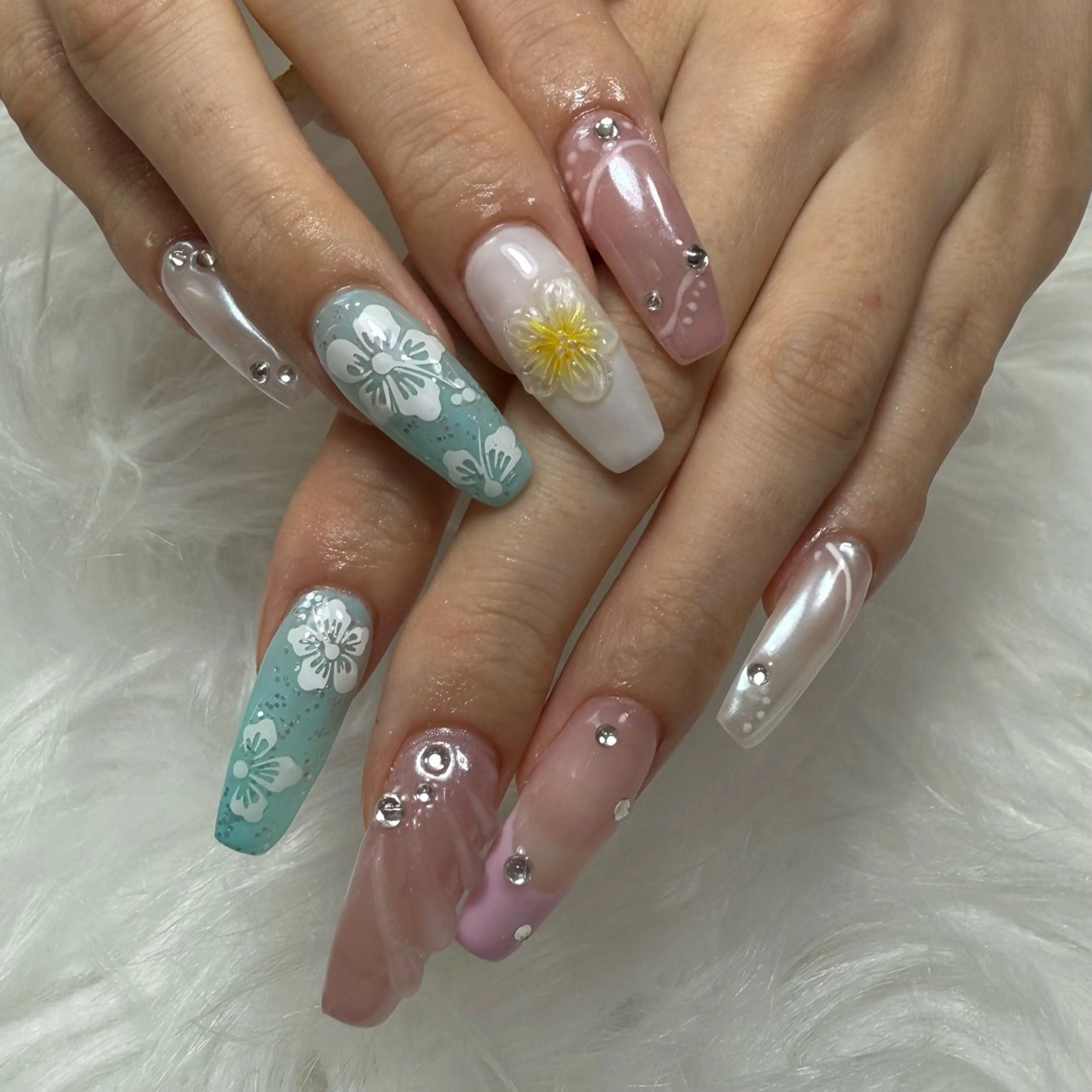 ネイル 持ち込み 夏ネイル ネイルチップ ハンドネイル L'ino nailのネイルデザイン