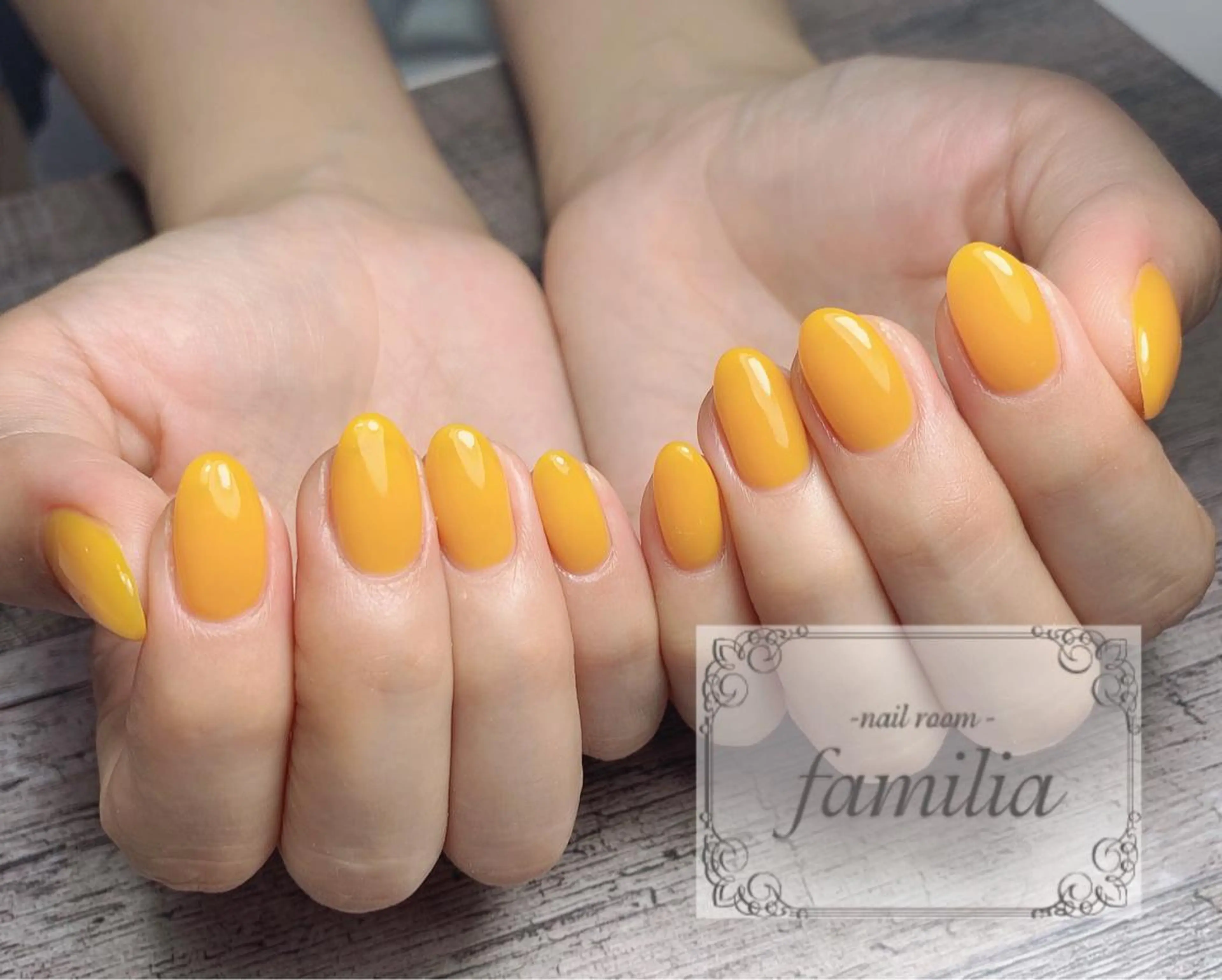ネイル ハンドネイル -nailroom- familiaのネイルデザイン