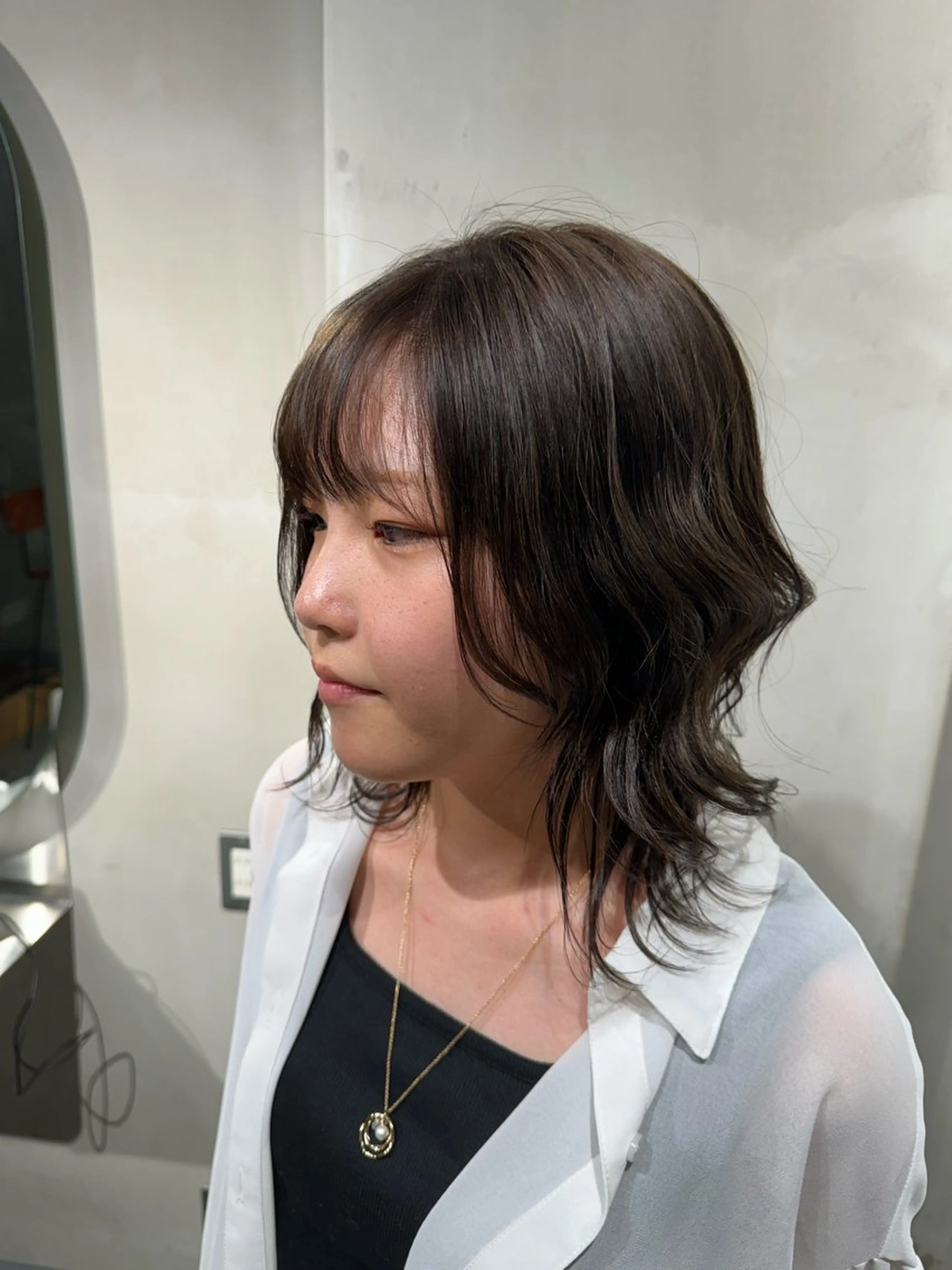 ミディアム カラー ベージュカラー ブリーチ オリーブベージュ Hina/ハイライト 、パーマモデル募集中のヘアスタイル