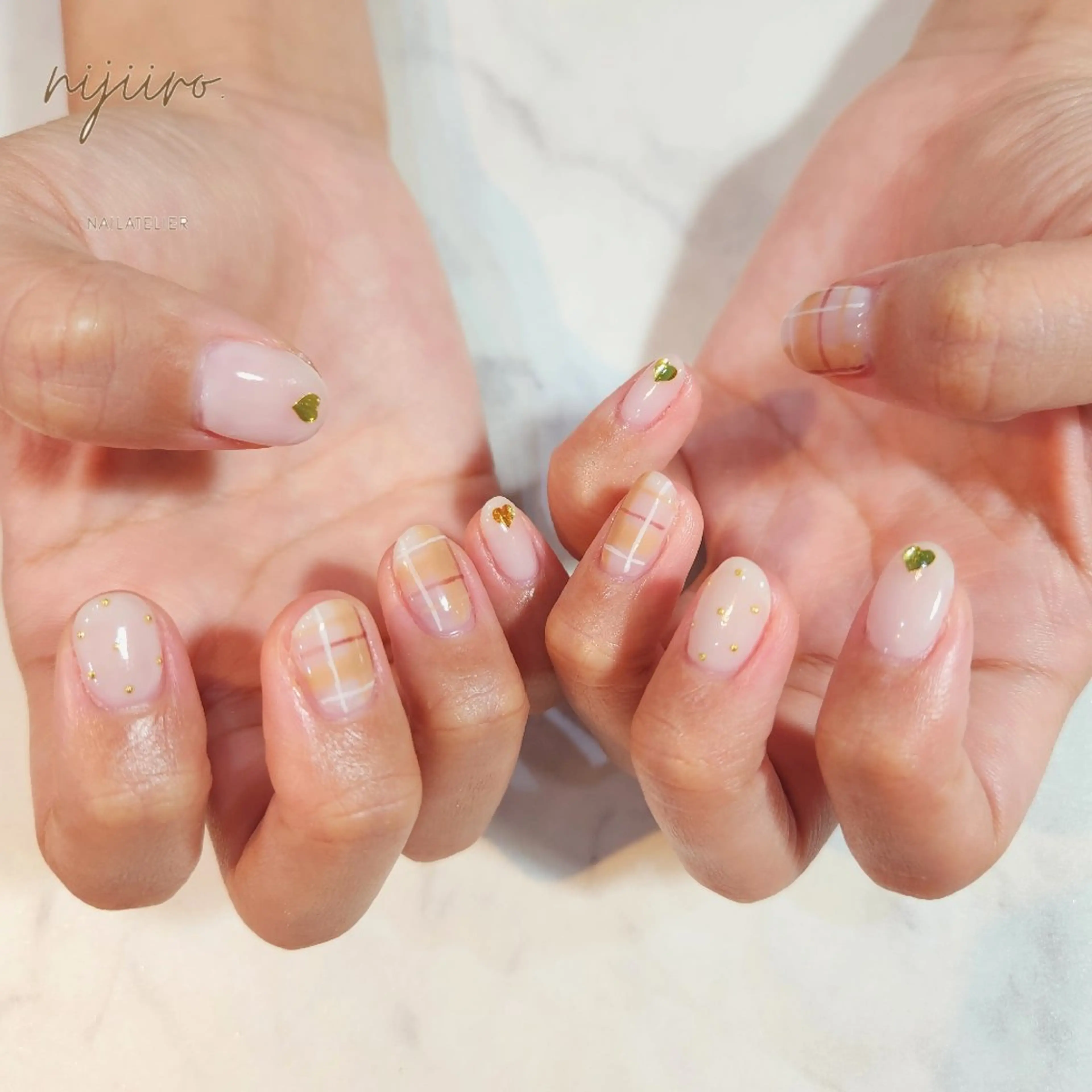 ネイル ハンドネイル nailatelier nijiiro.所属・nijiiro🌈 サトウのネイルデザイン