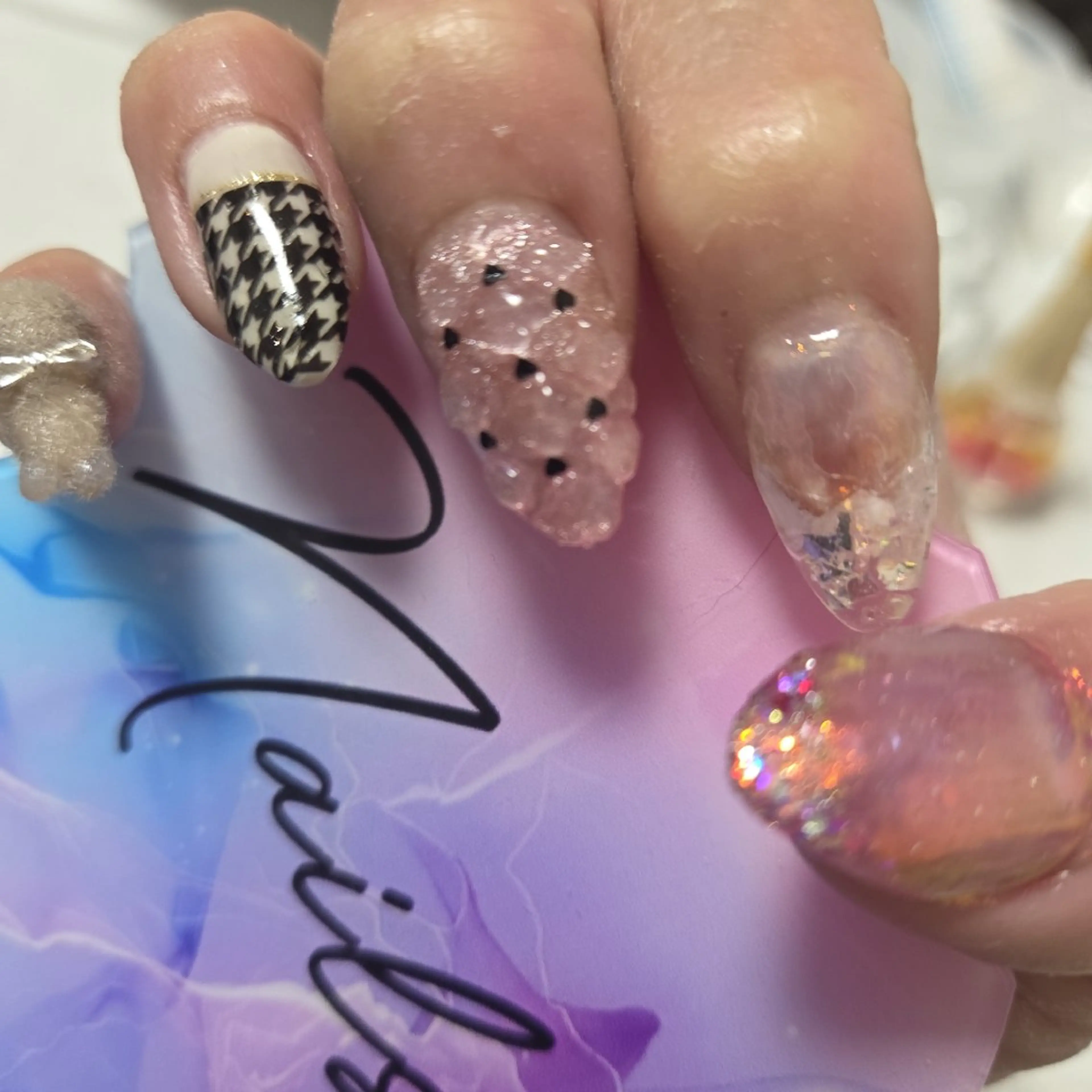 ネイル nailsaron kohiroのネイルデザイン