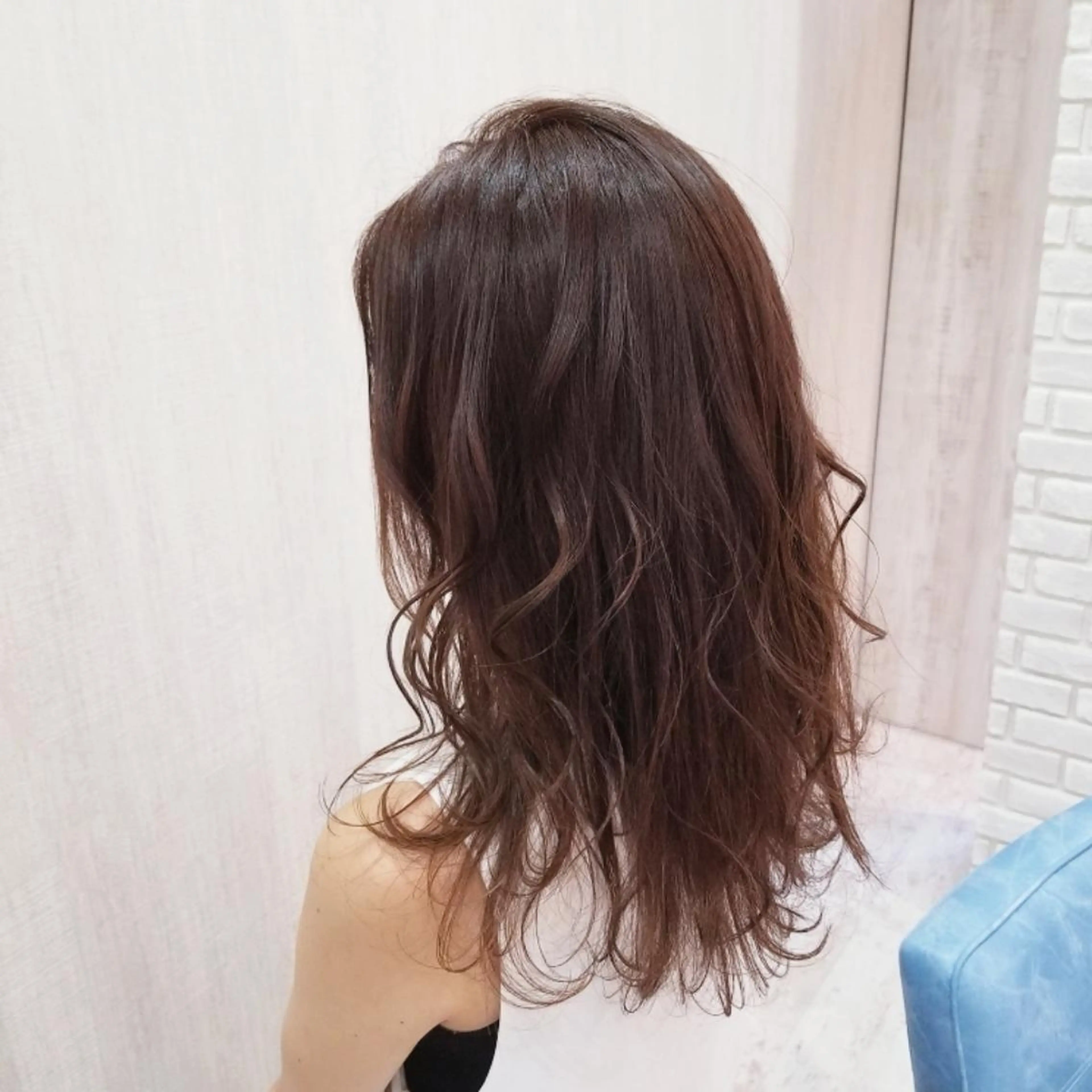 セミロング カラー 顔周りレイヤーカット 髪質改善代表西村功平のヘアスタイル