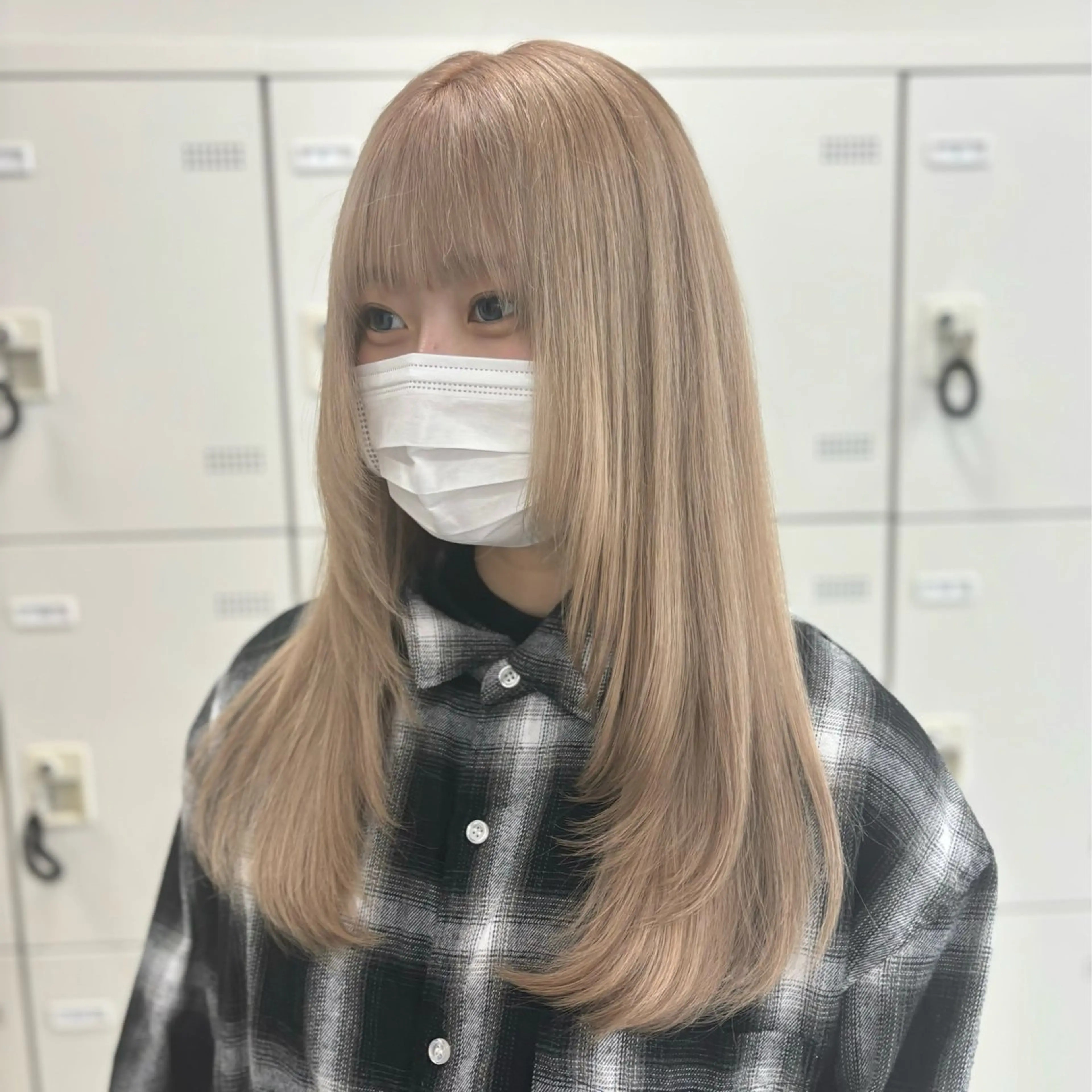 ロング カラー モテ髪💕ハイトーン ベージュ yuriaのヘアスタイル