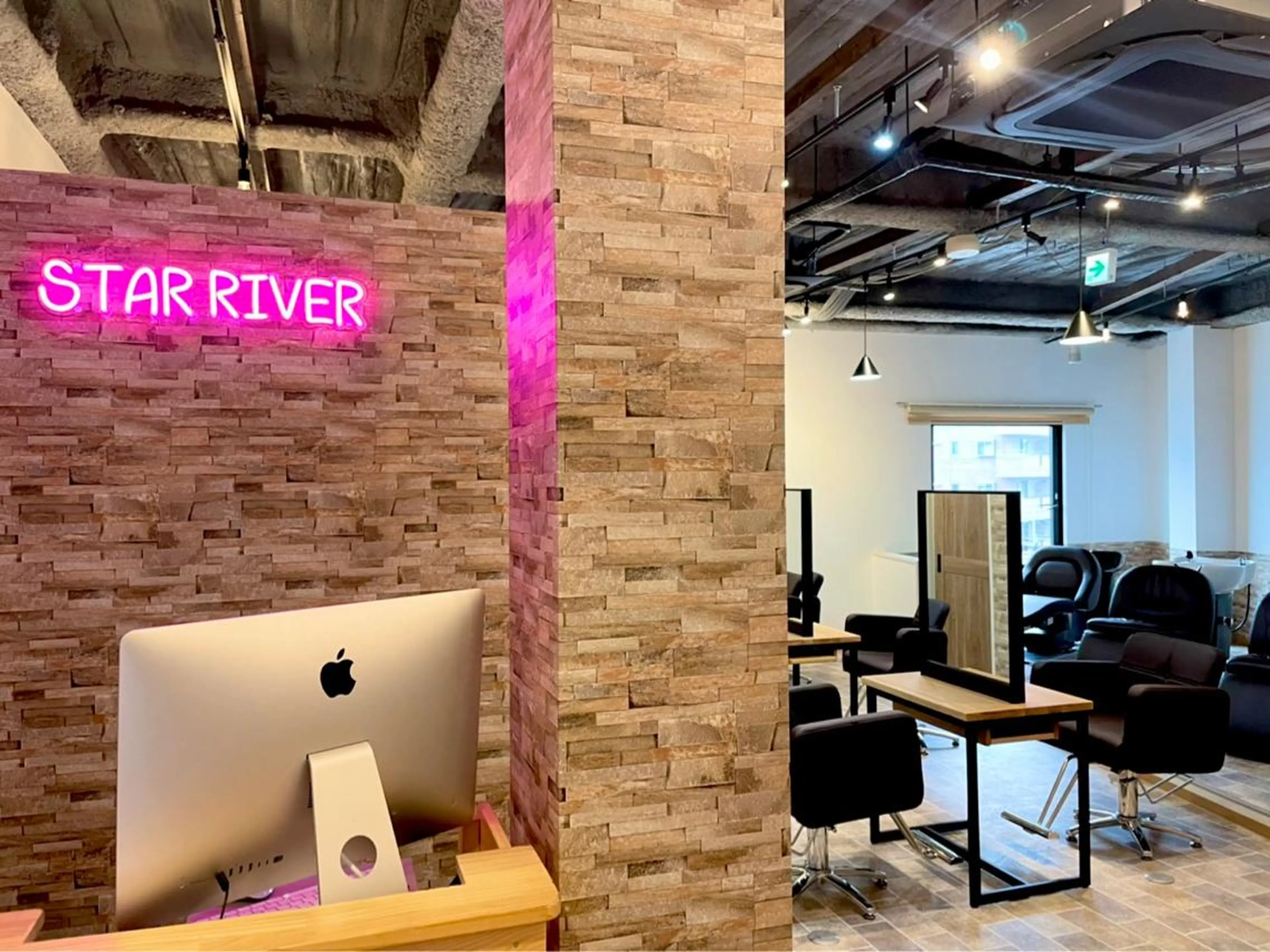 カラー#ブリーチ⭐️ STAR☆RIVERのヘアスタイル