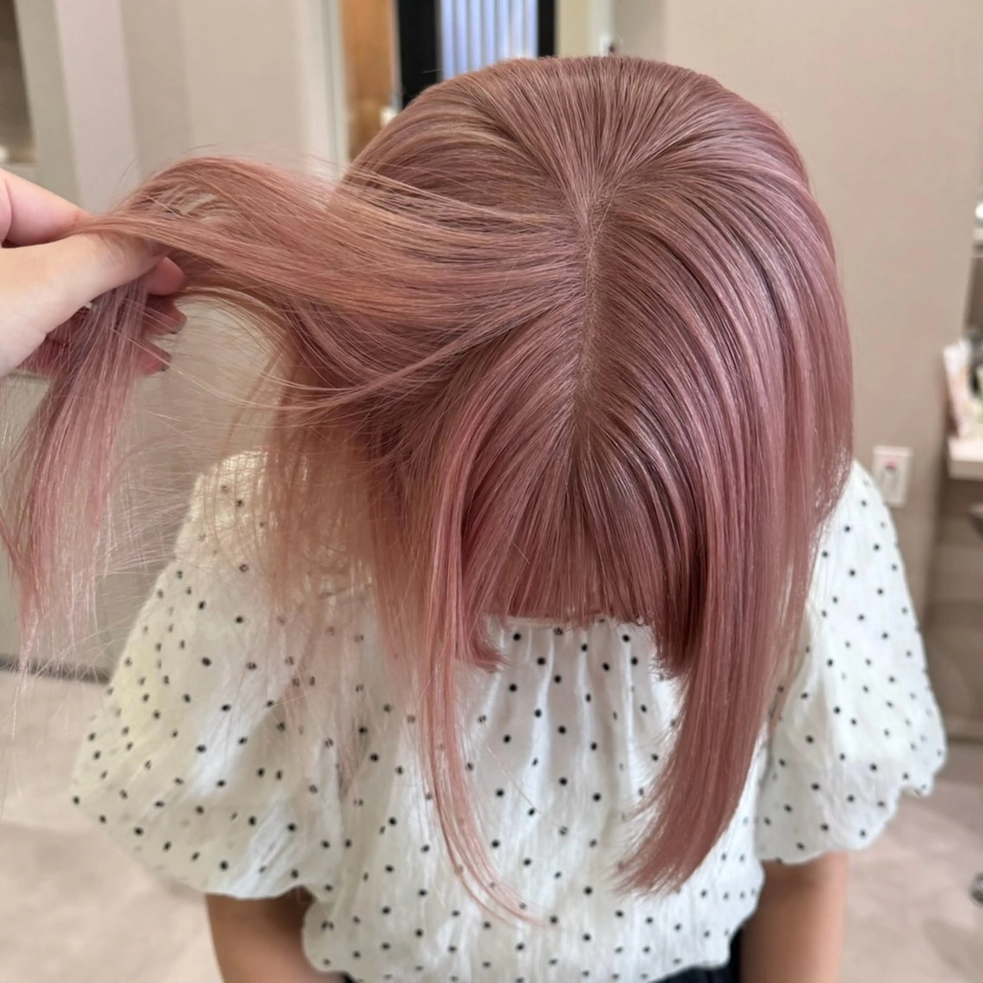 カラー ピンクカラー ヘアカラー ハイトーン／暖色 👩🏼HONOKAのヘアスタイル