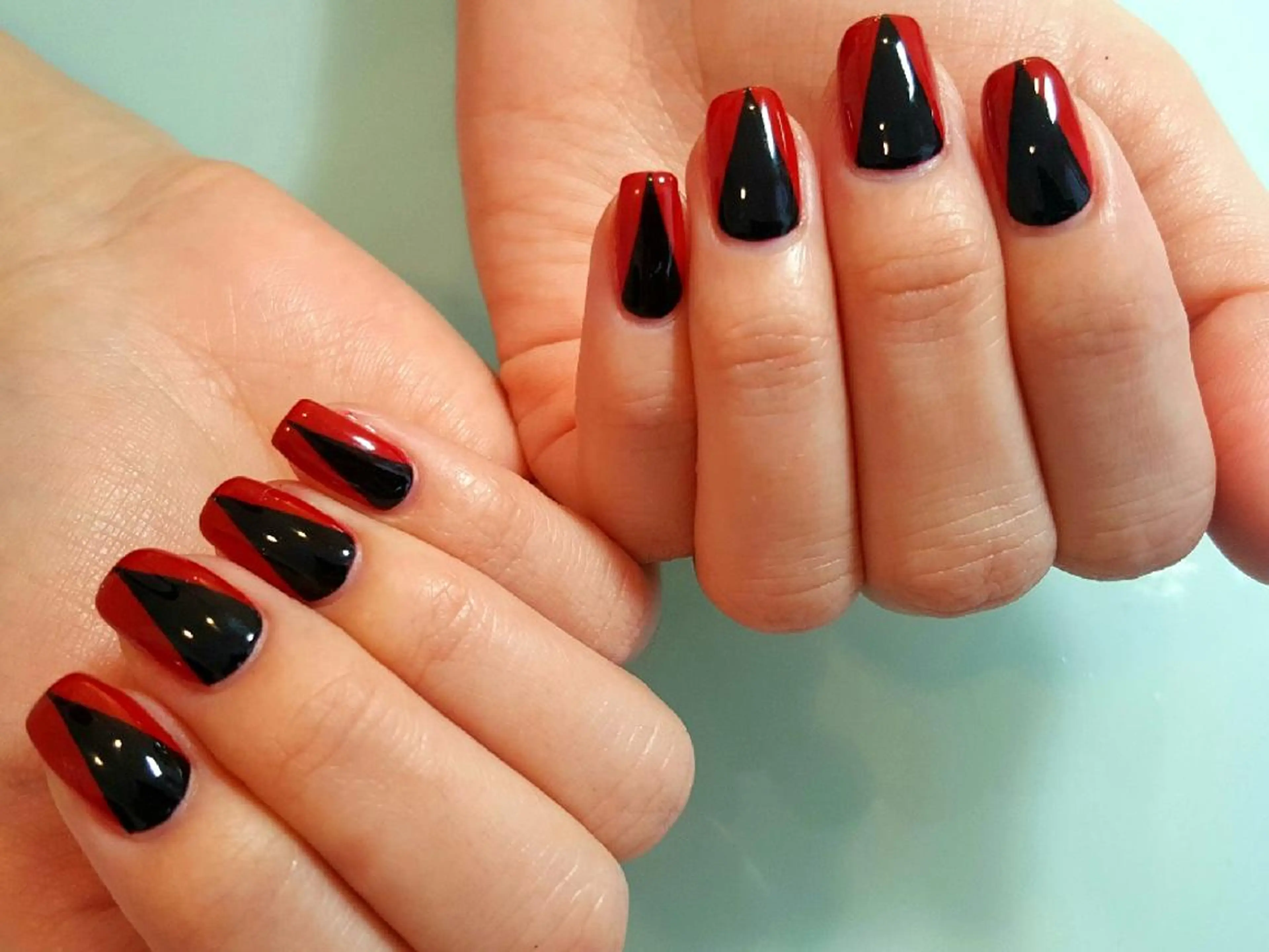 ネイル カラー 黒髪 赤色 人気エリア💖完全個室【ルリエ】所属・ネイルサロン Lelienルリエのネイルデザイン