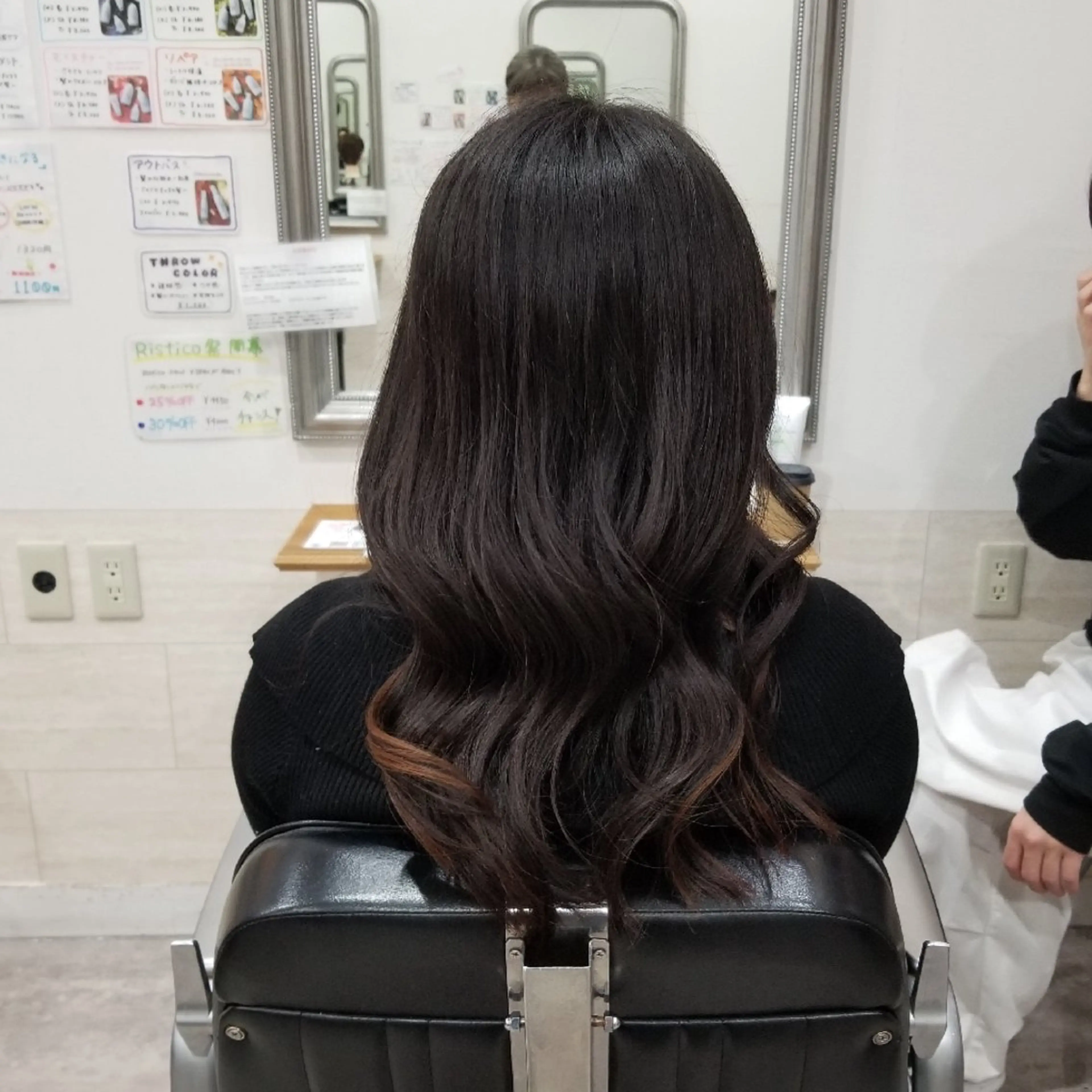 セミロング カット 暖色🍎透明感カラー 🩵小林かりんのヘアスタイル