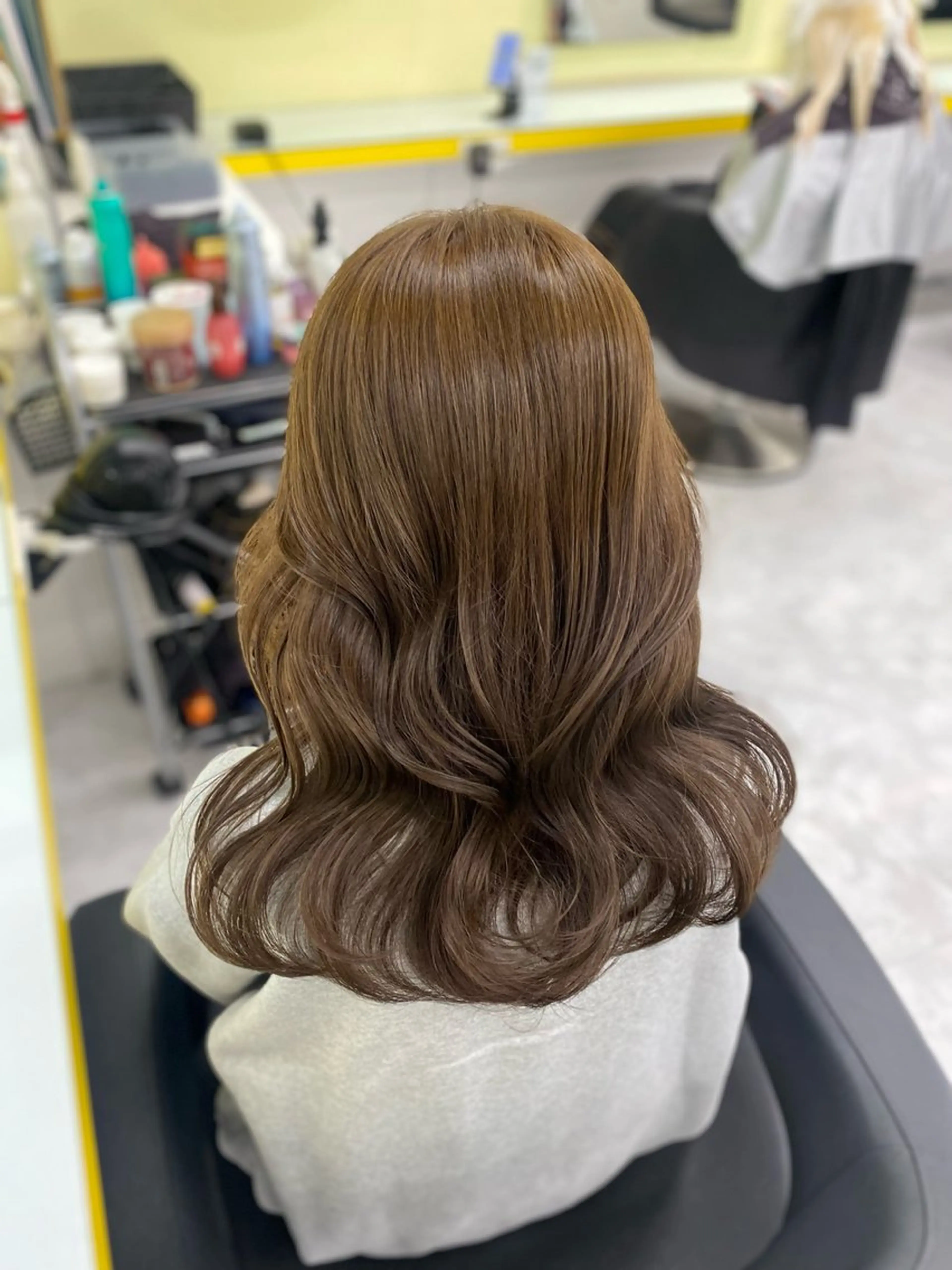 ミディアム カラー パーマ ヘアアレンジ メンズ キッズ メンズブリーチ ベージュカラー ブリーチ 透明感カラー ミルクティーベージュ カット ヘアカラー Lumo所属・💖横浜ブリーチなし 💖MIHOのヘアスタイル