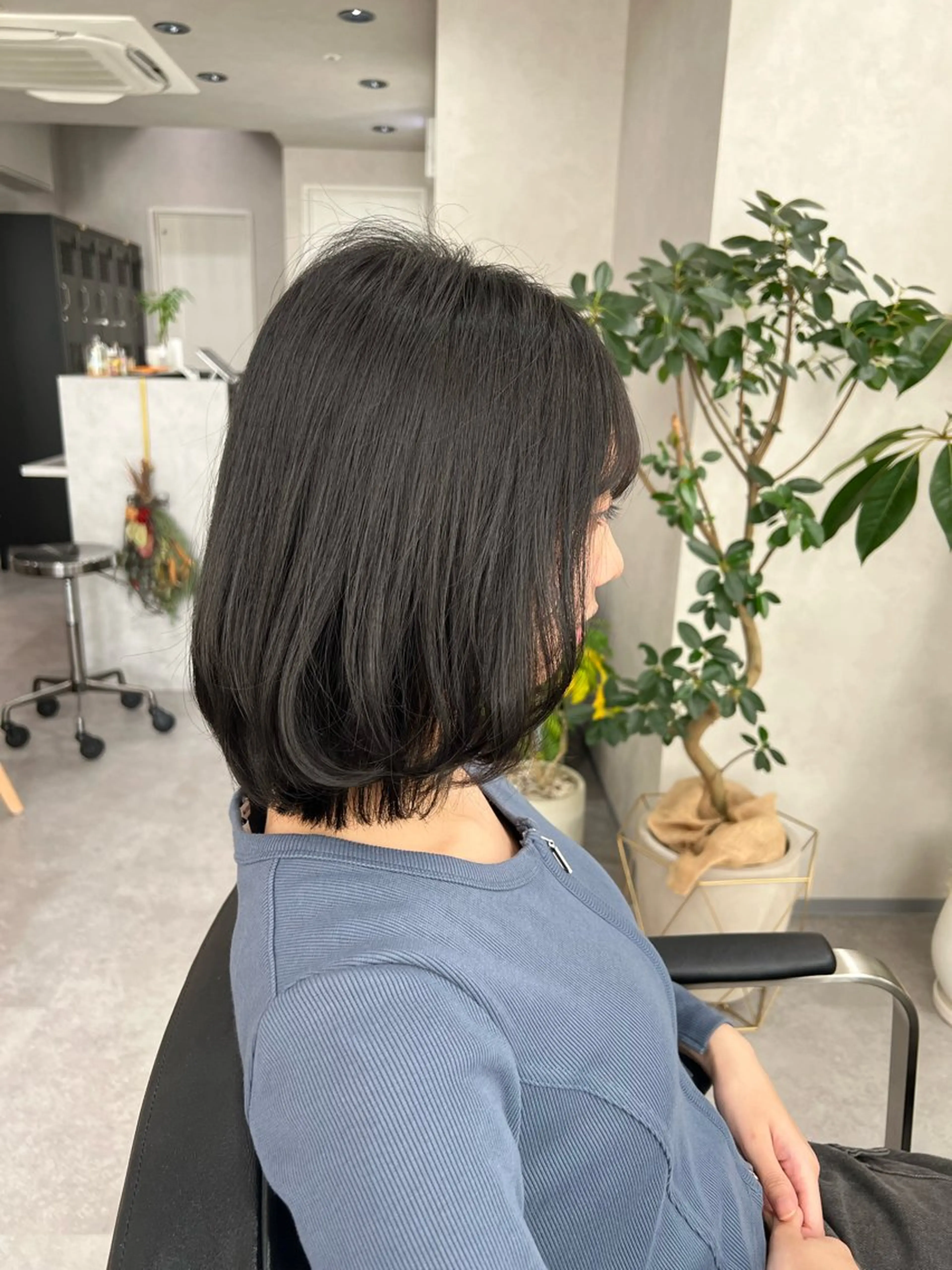 ミディアム レイヤーカット 小顔カット カット 艶ボブ🤎暖色カラー 縮毛矯正/メンズ💈のヘアスタイル