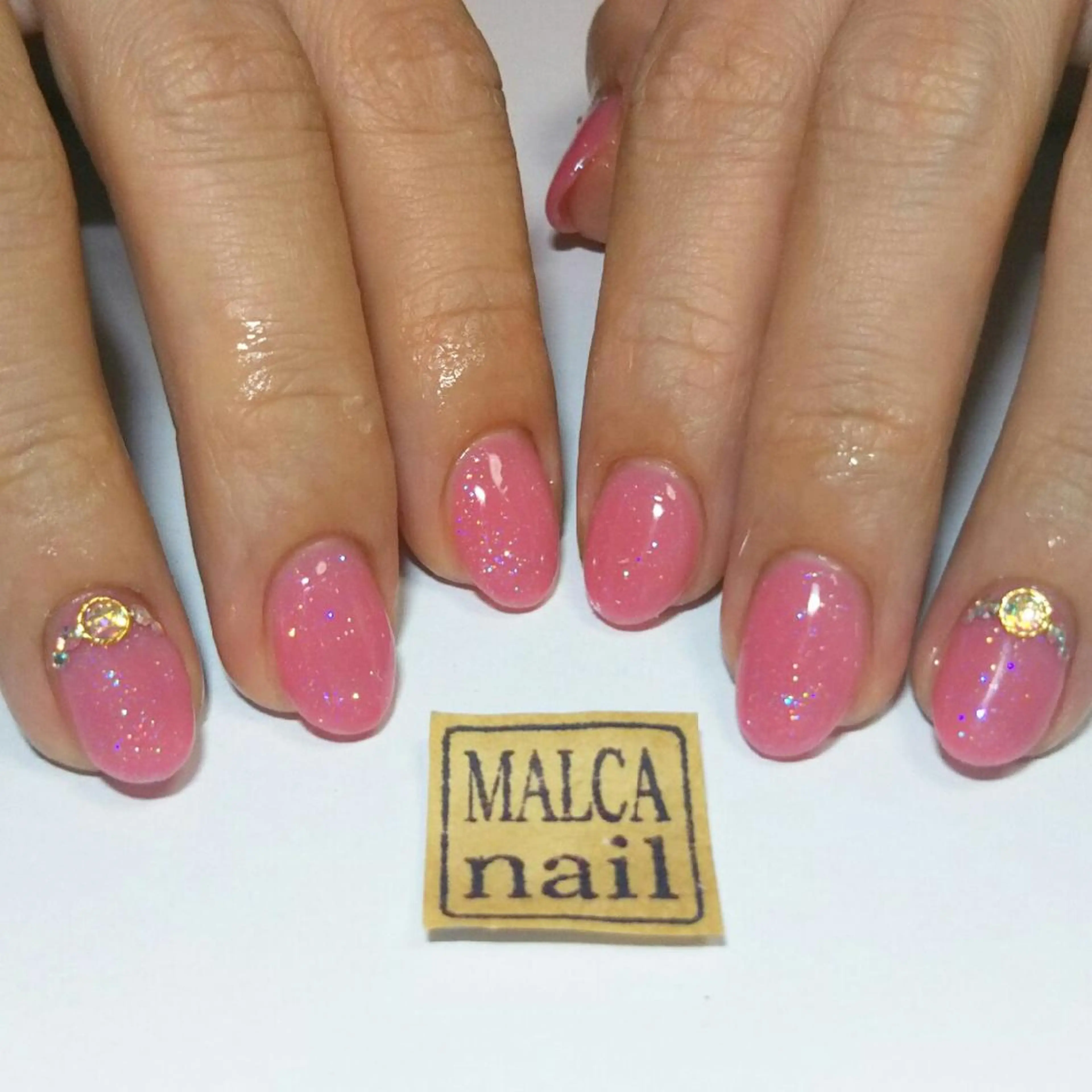 ネイル キラキラネイル MALCAnail(マルカネイル)所属・荒木 莉奈のネイルデザイン