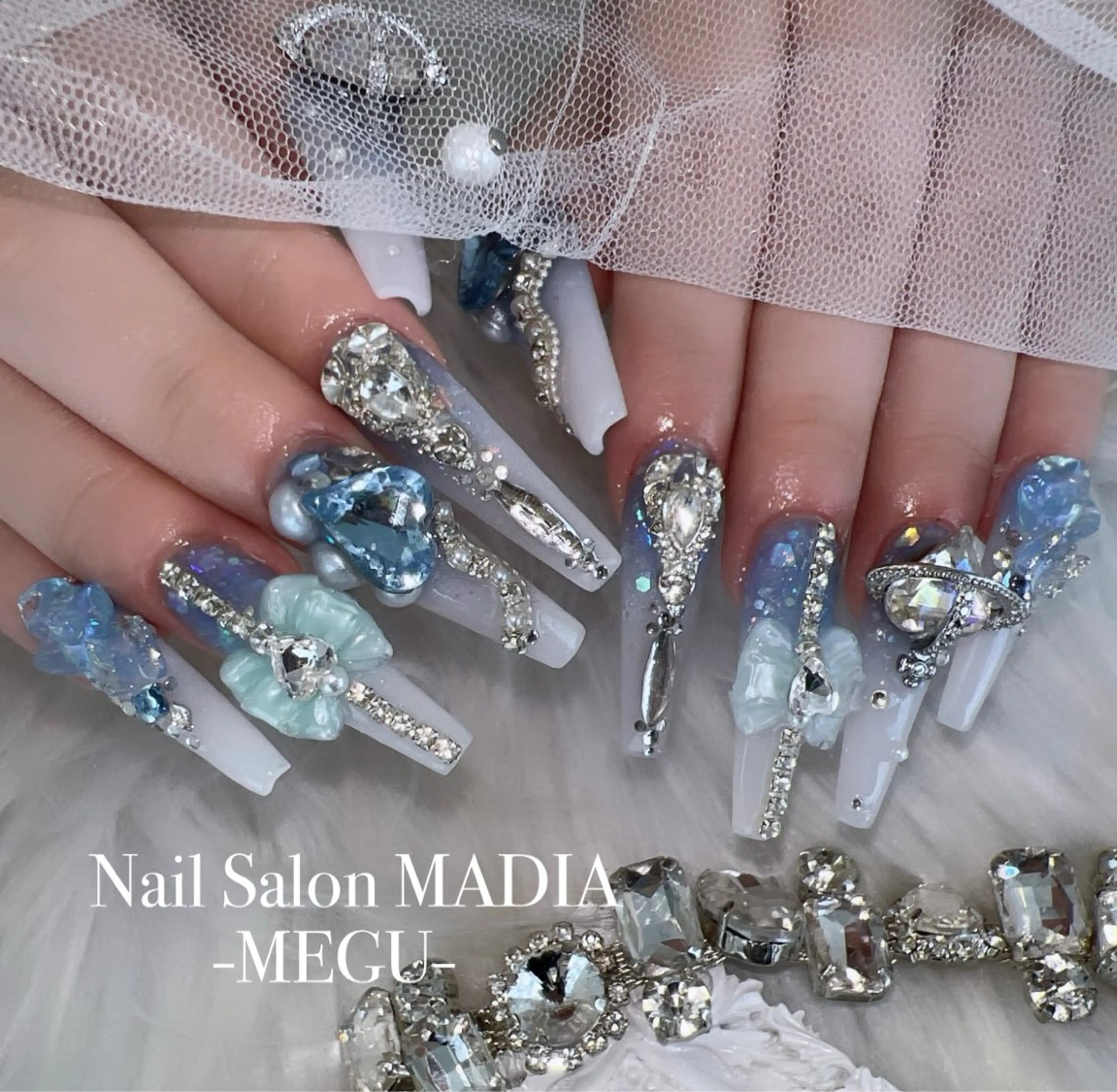 ネイル MADIA藤沢所属・MADIA MEGUのネイルデザイン