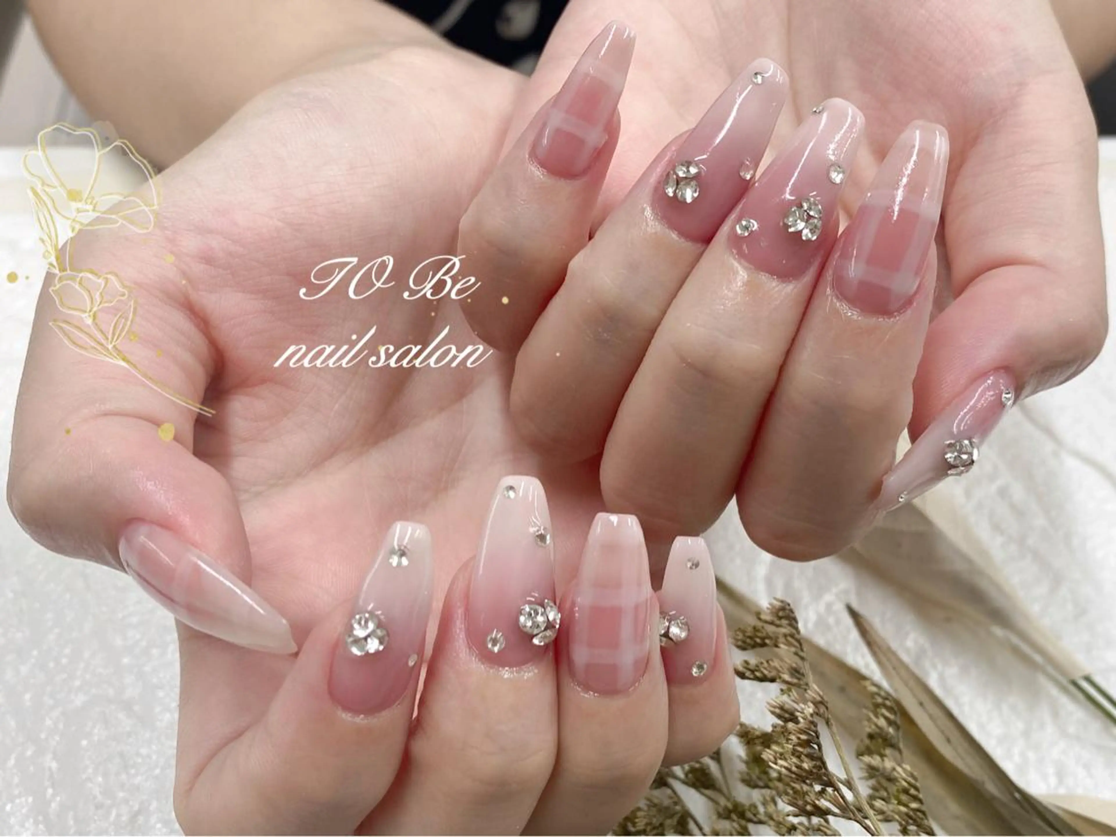 ロング ネイル ハンドネイル Nail Salon To Beのネイルデザイン