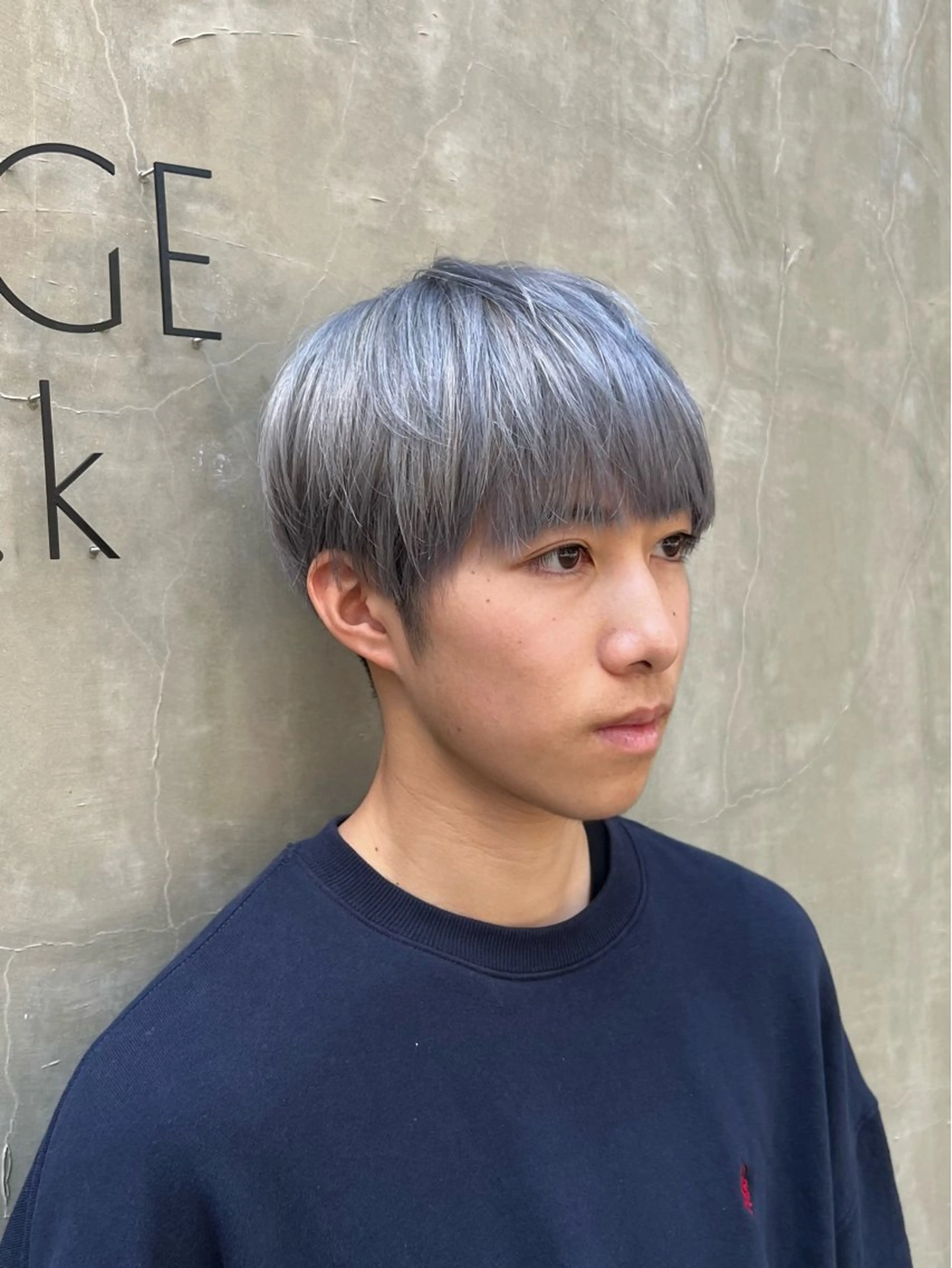 カラー メンズ ブロンド シルバー カット ヘアカラー トリートメント いぐち しょうた🫧 ブリーチカラー🫧のヘアスタイル