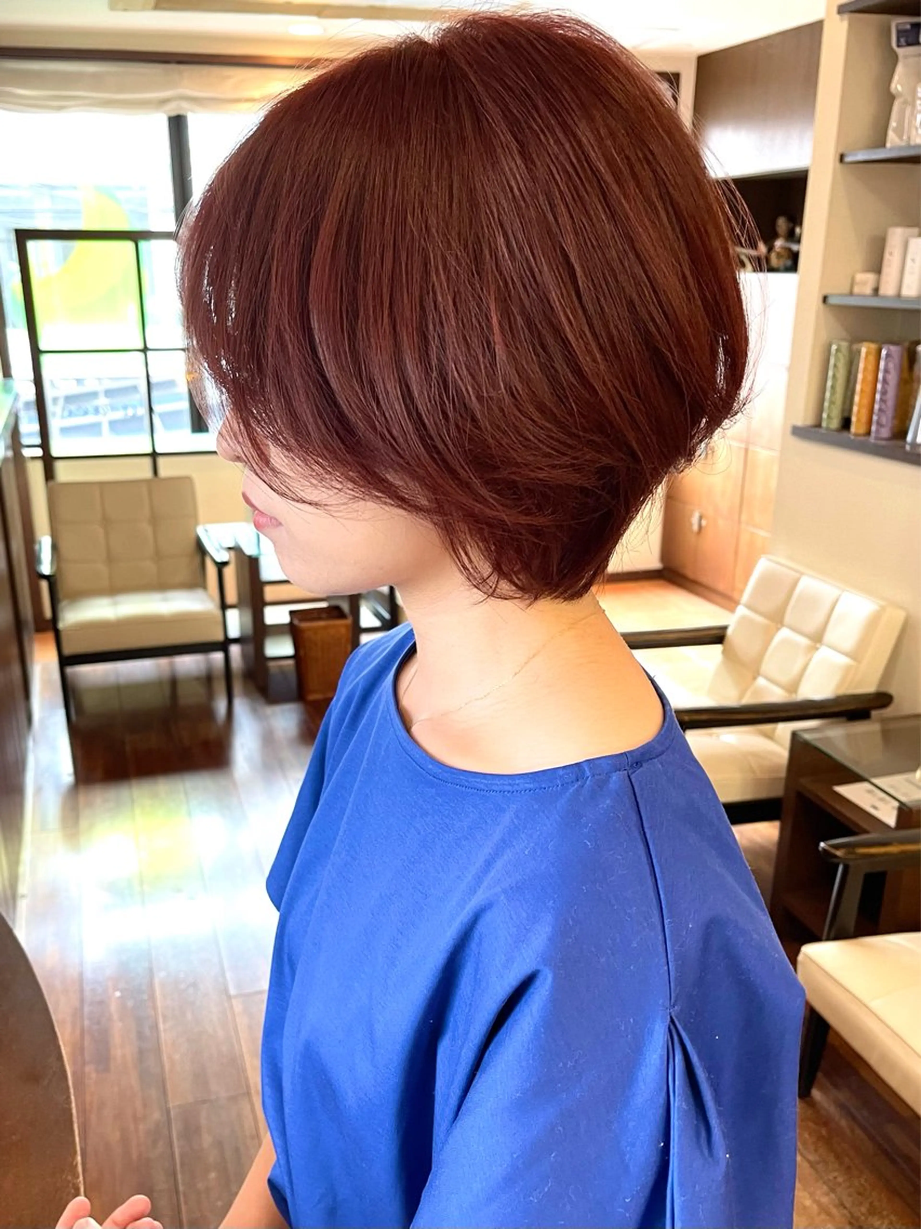ショート カラー ピンクカラー レッドカラー ヘアカラー トリートメント 髪質改善ｶﾗｰ ｹｱﾌﾞﾘｰﾁ/ﾀﾑのヘアスタイル