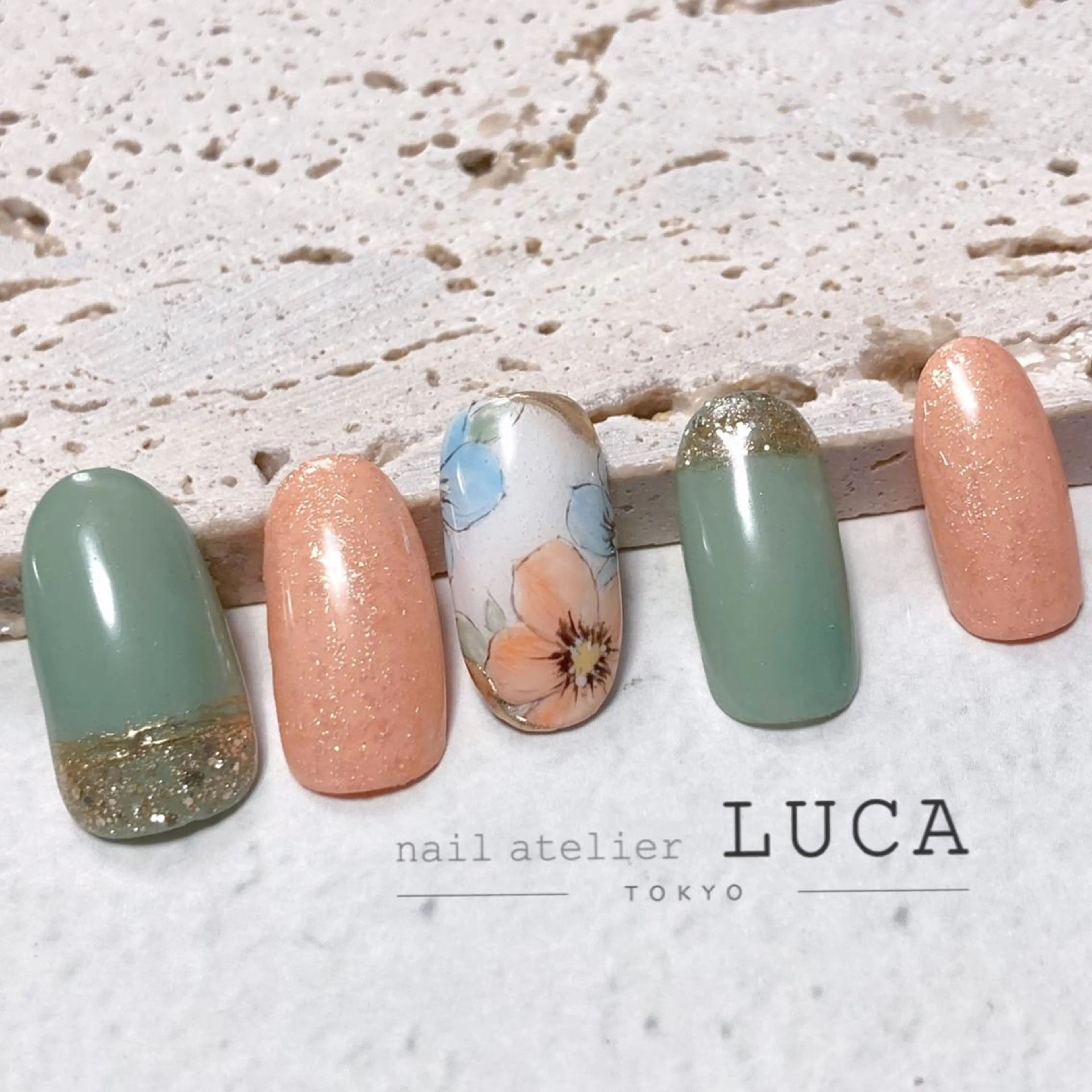 ネイル アートネイル オーロラネイル クリアネイル 長さ出し フットネイル ハンドネイル ネイルアトリエルカ スタッフのネイルデザイン