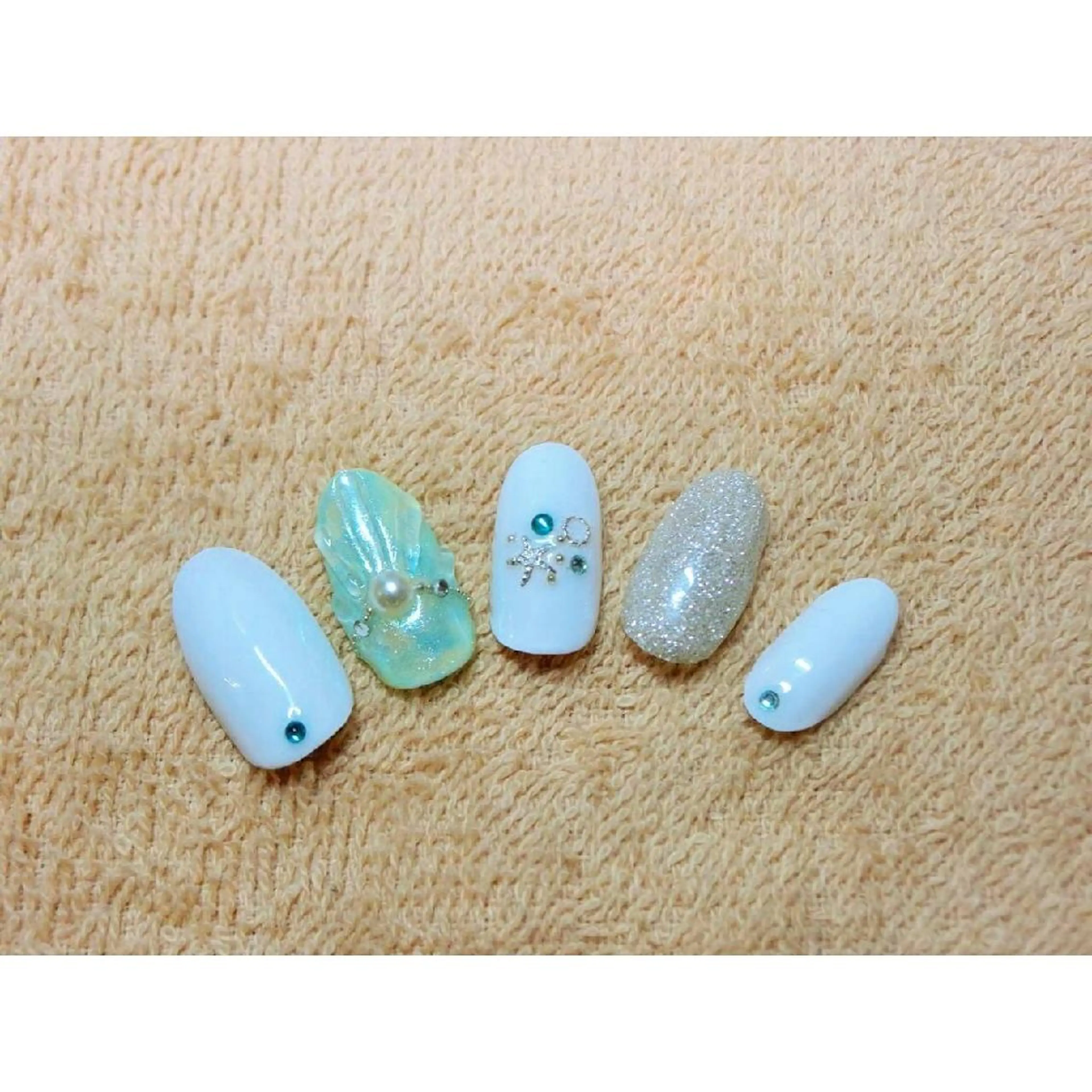 ネイル 痛ネイル/ワンホン/ フィルイン/長さだしのネイルデザイン