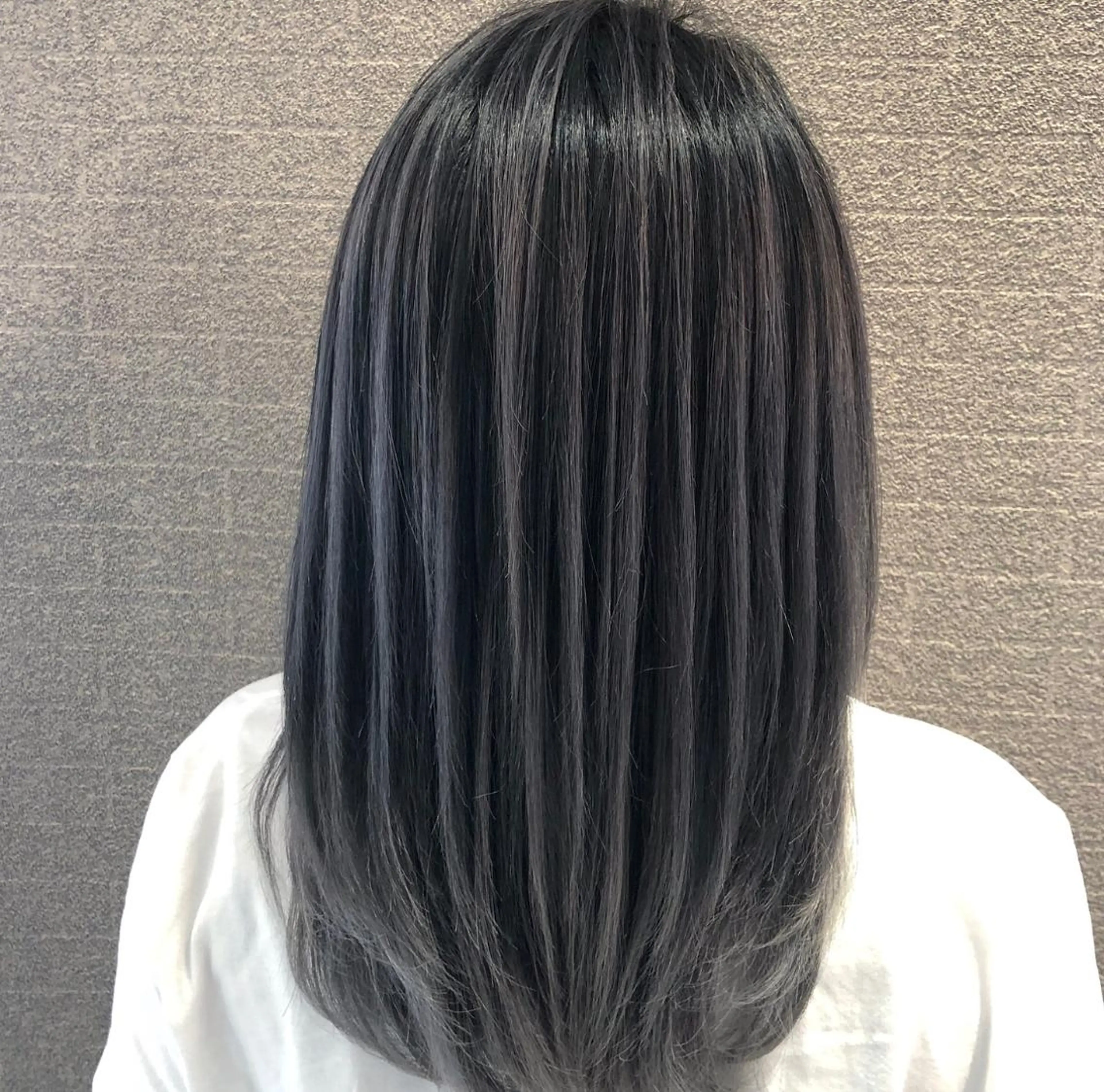 ミディアム カラー ヘアアレンジ シールエクステ バレイヤージュ デザインカラー ハイライトカラー エクステ アンドウ ユウ/ レイヤーカット/韓国のヘアスタイル