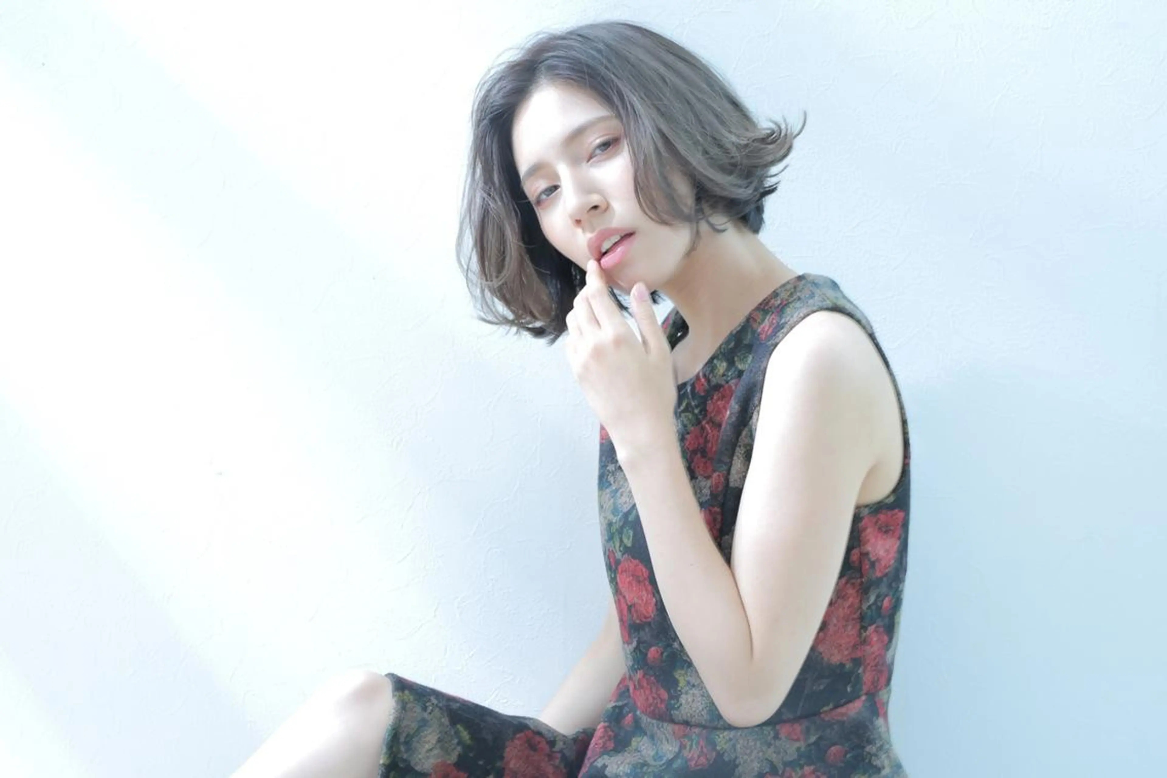 ミディアム due hair 京都駅前店 MILBON オージュア認定サロン【デューヘアー】所属・ハイトーンブリーチ 土坂　由志【京都】のヘアスタイル