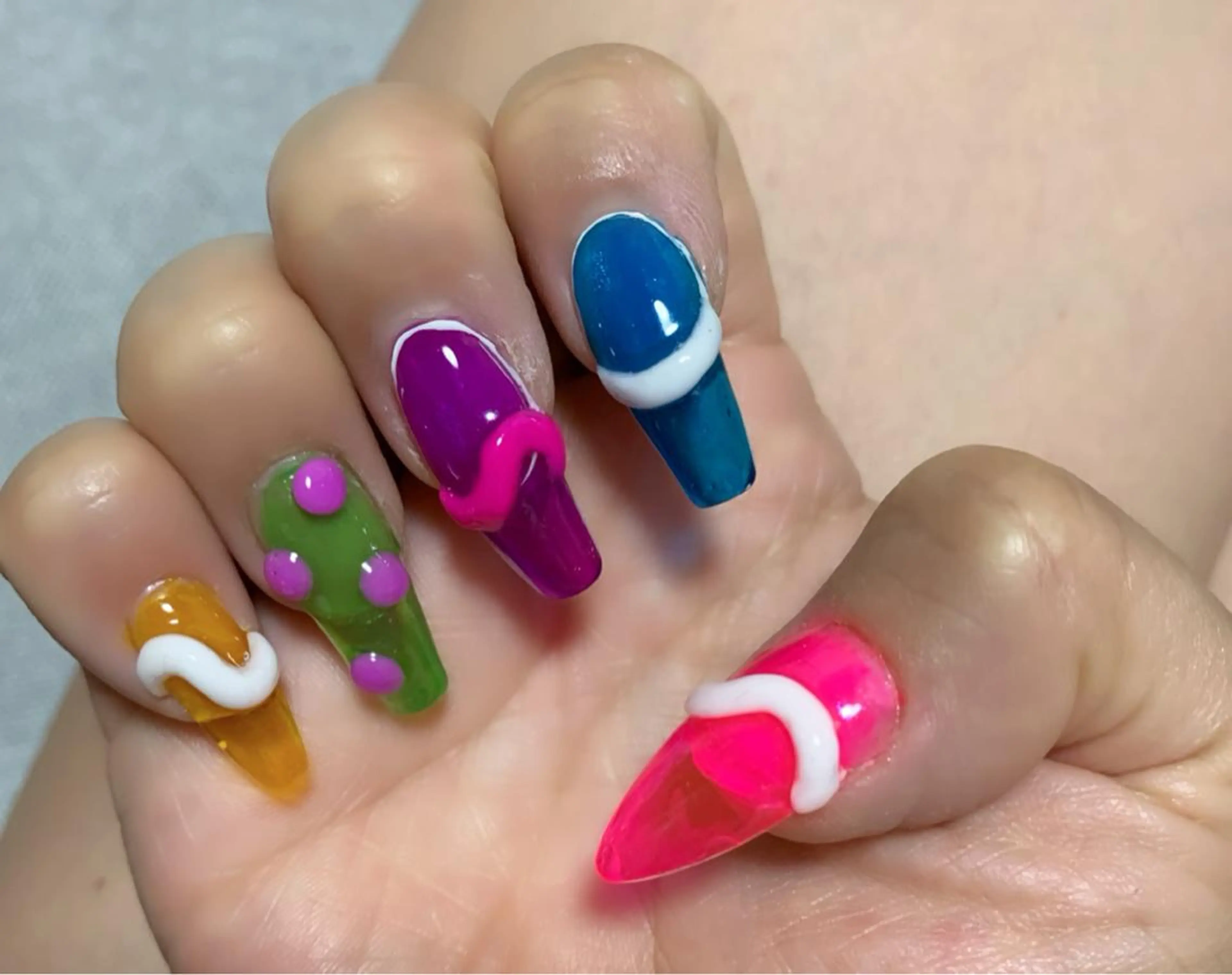 ネイル アニマル柄 アートネイル クリアネイル ニュアンスネイル スカルプネイル ハンドネイル x.1.0.nail ♡Cのネイルデザイン