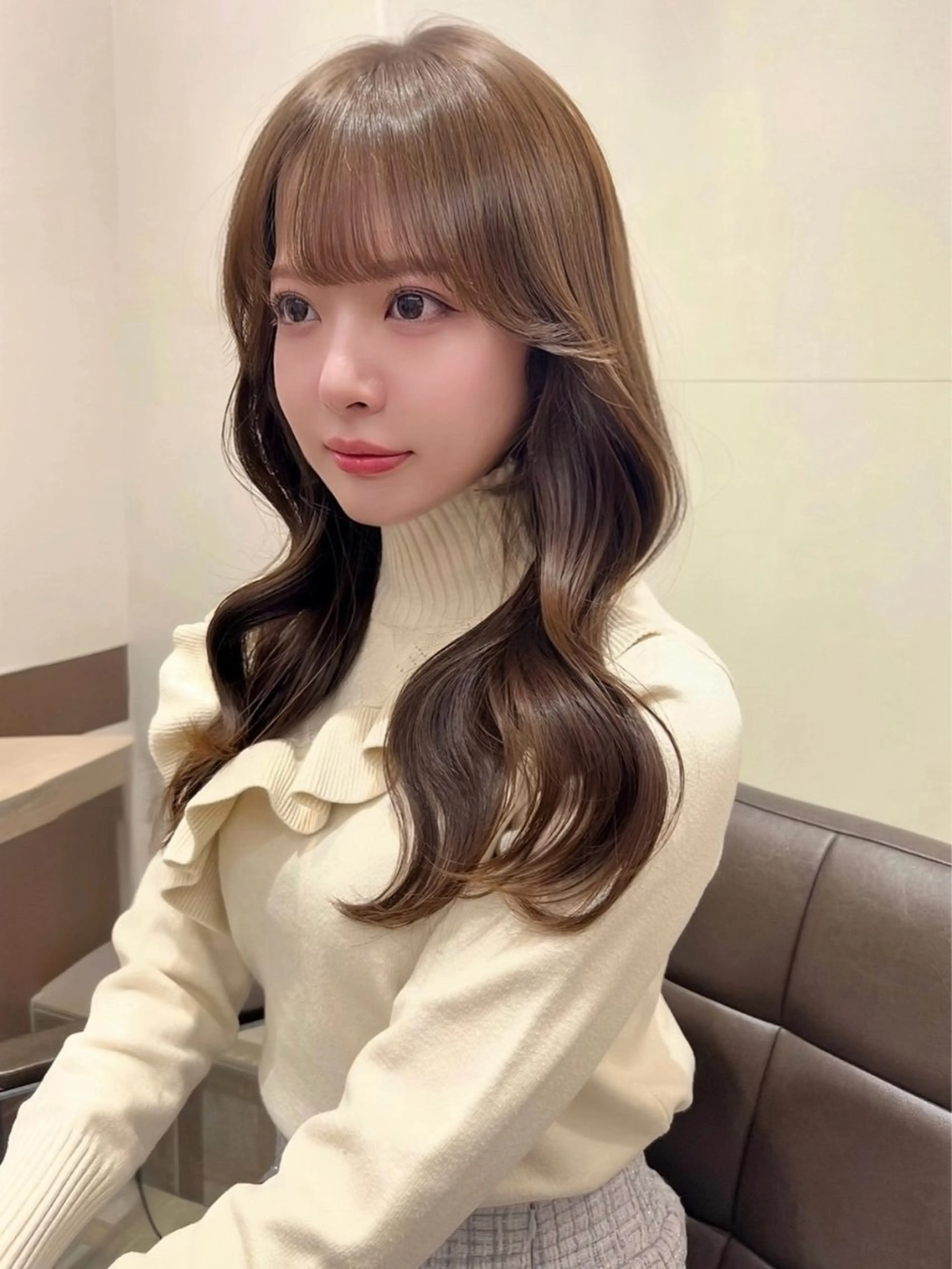 ロング カラー ベージュカラー ブリーチ 透明感カラー ダブルカラー ブリーチなしカラー ヘアカラー トリートメント Euphoria新宿店所属・韓国ヘア、カラー/ 縮毛矯正/SHOKIのヘアスタイル